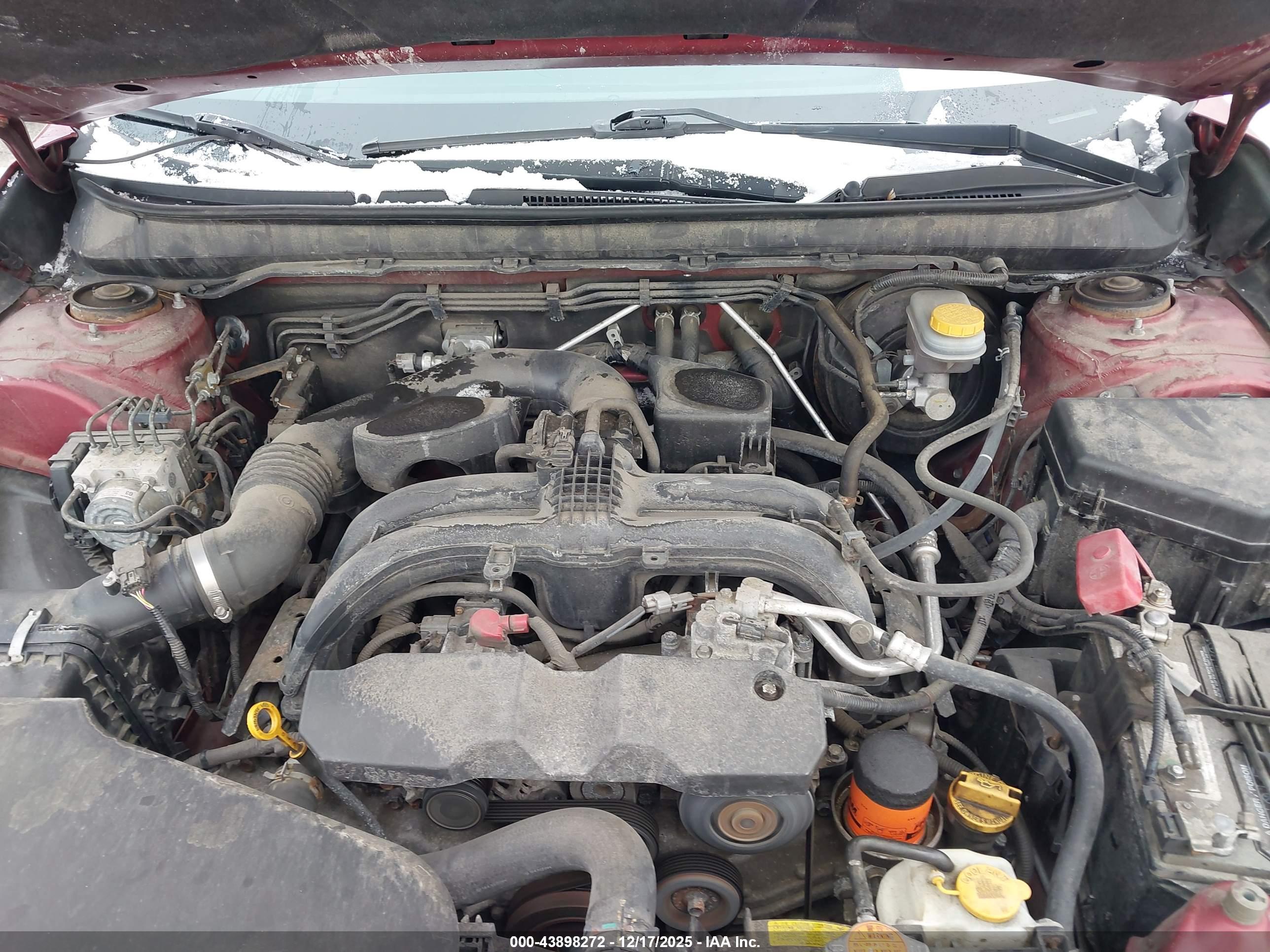 SUBARU OUTBACK image 10