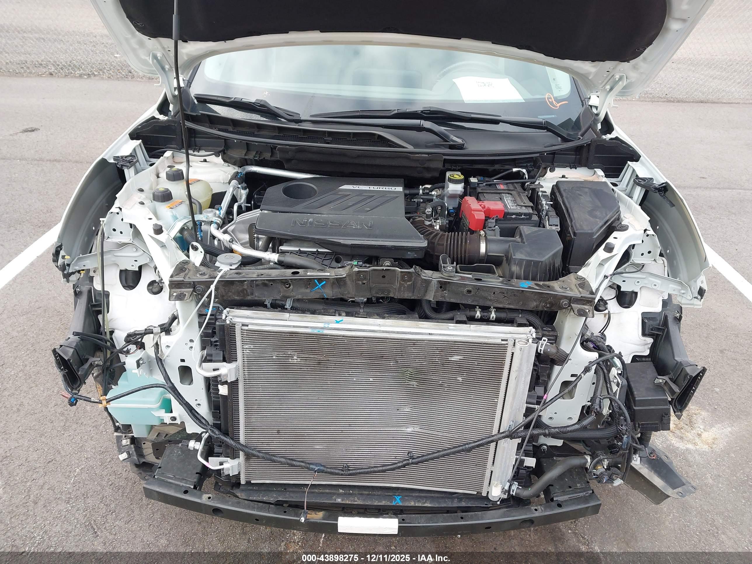 NISSAN ROGUE image 10