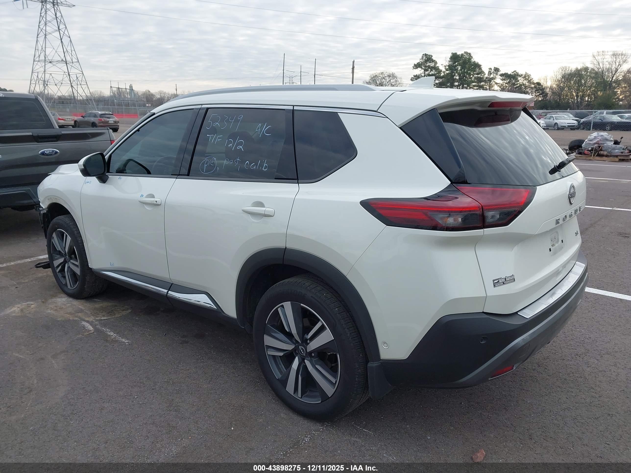 NISSAN ROGUE image 3