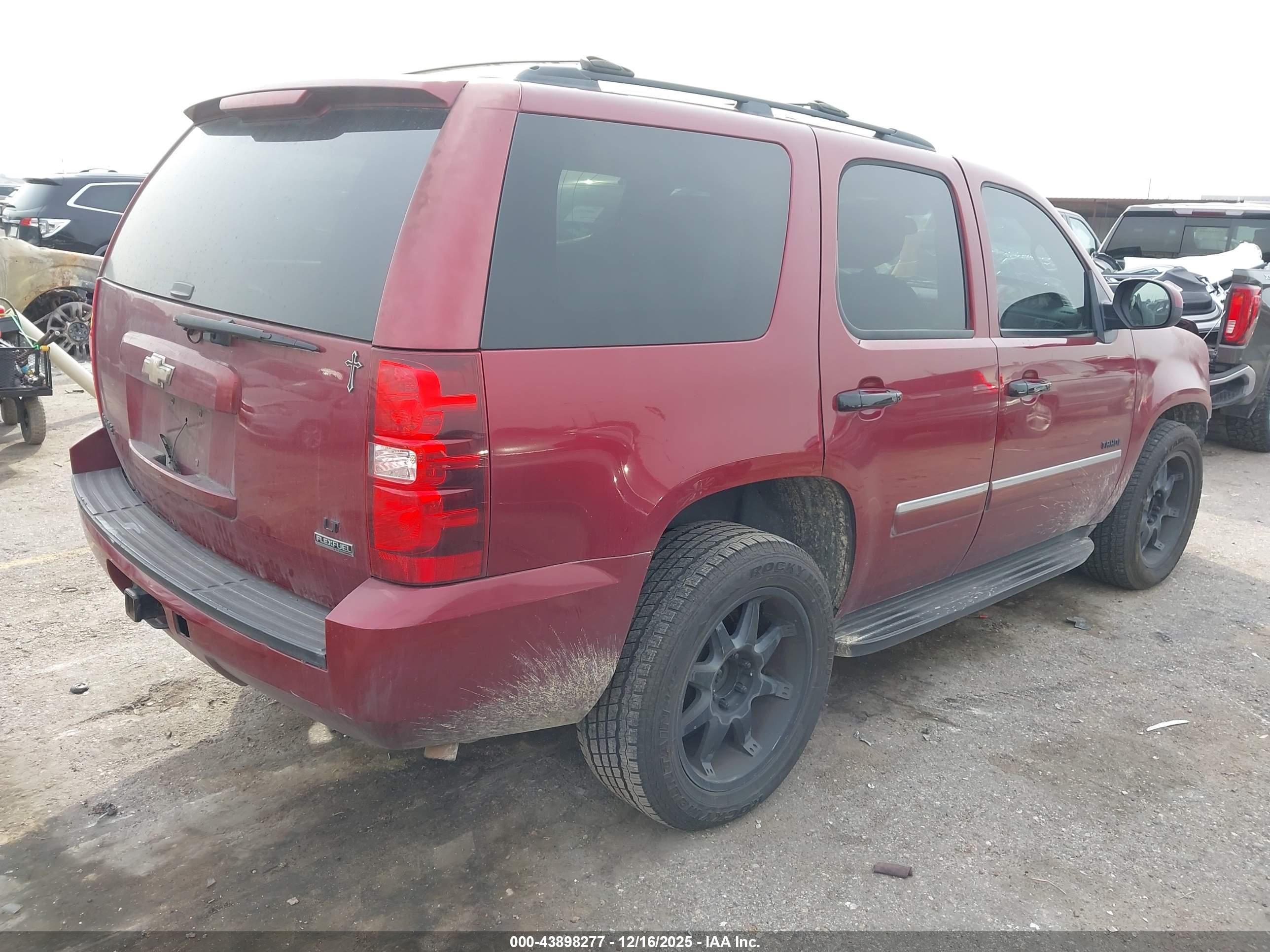CHEVROLET TAHOE image 4
