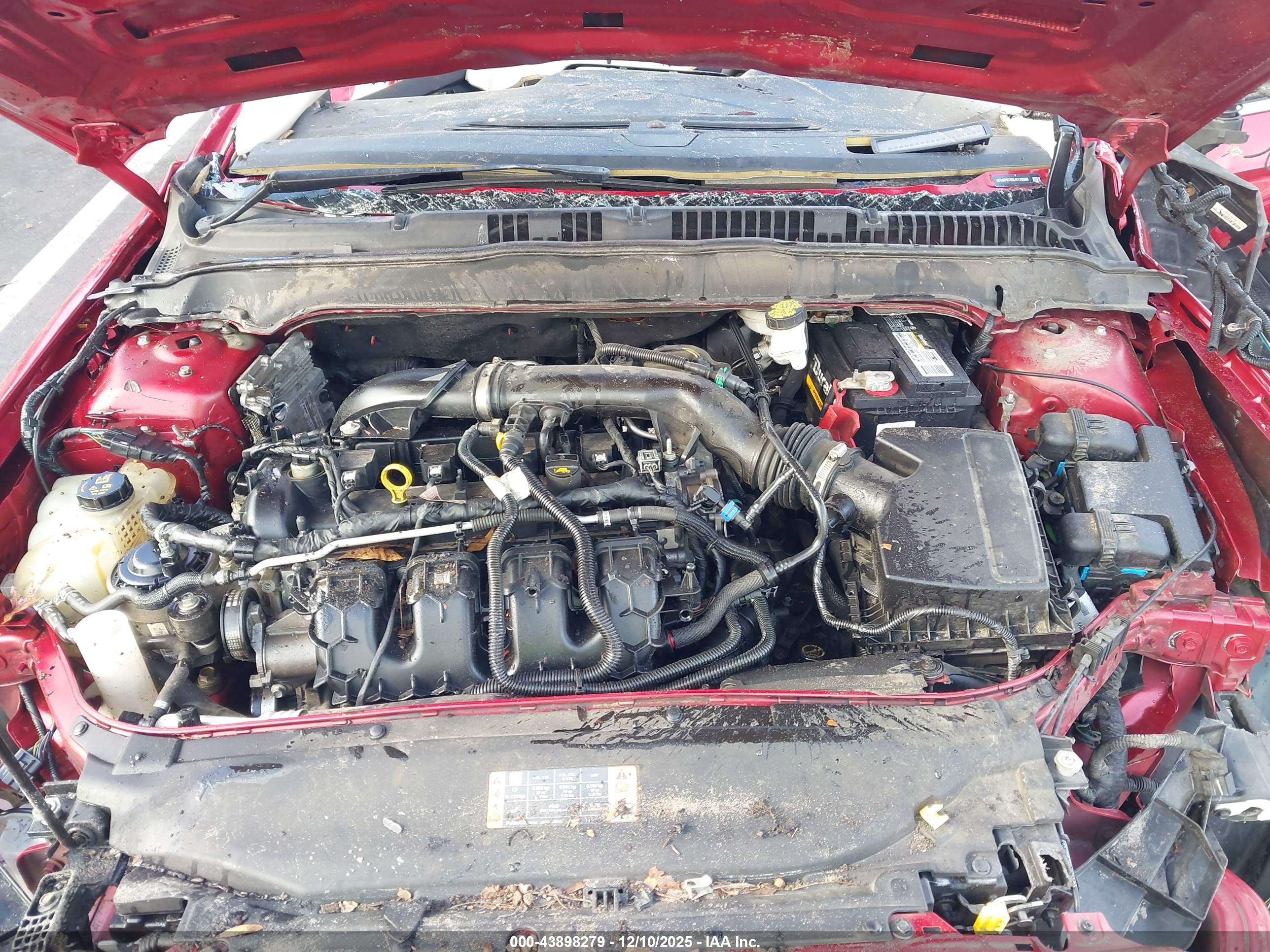 FORD FUSION image 10