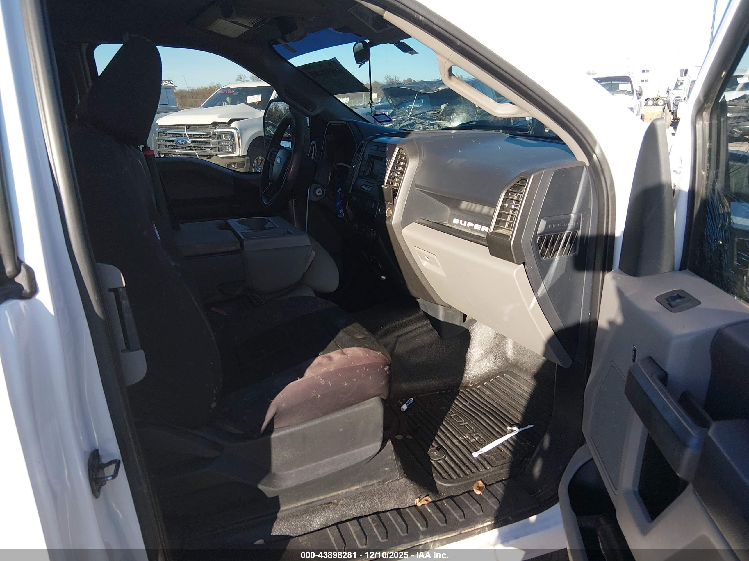 FORD F-250 image 5