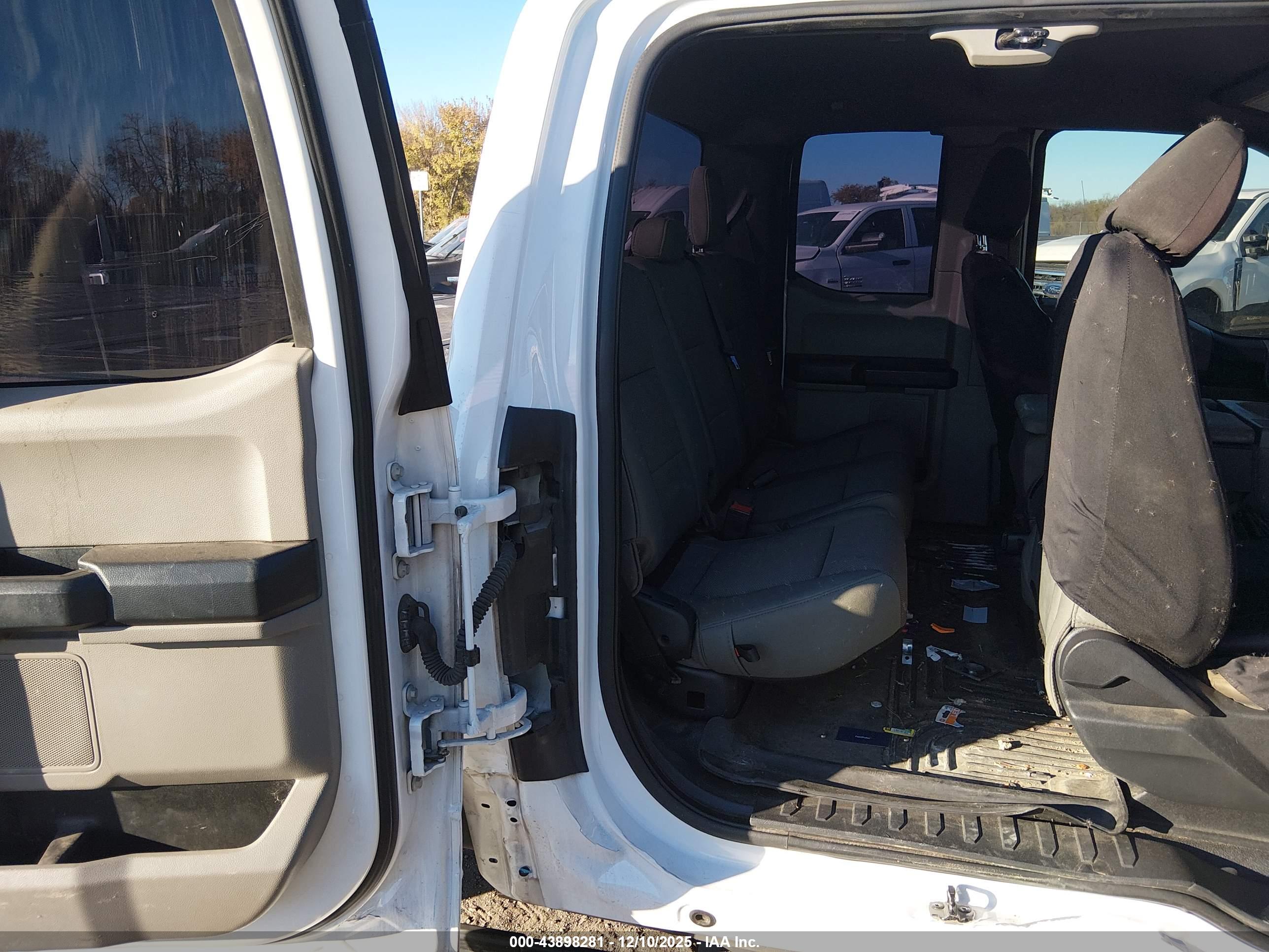FORD F-250 image 8