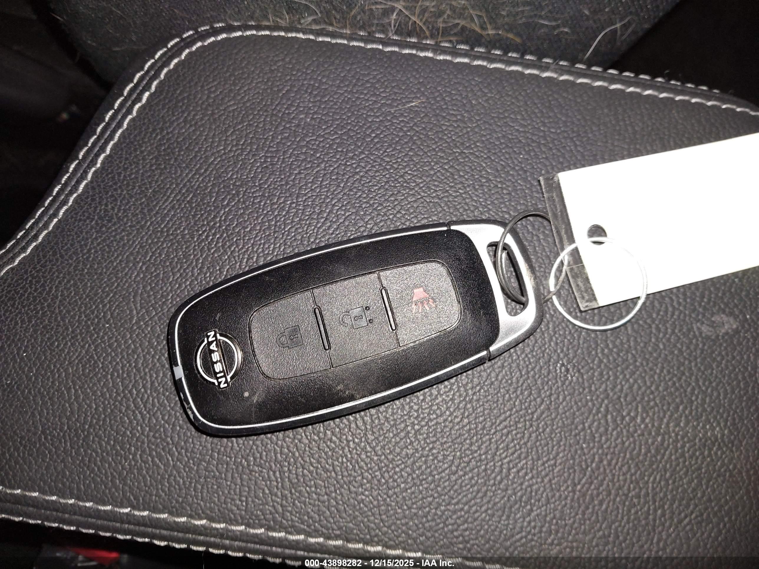 NISSAN KICKS image 11