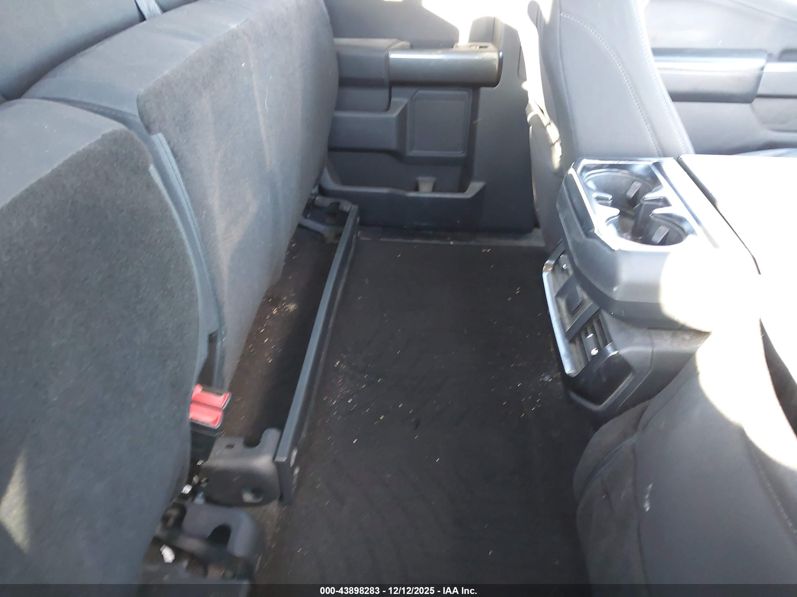 FORD F-150 image 8