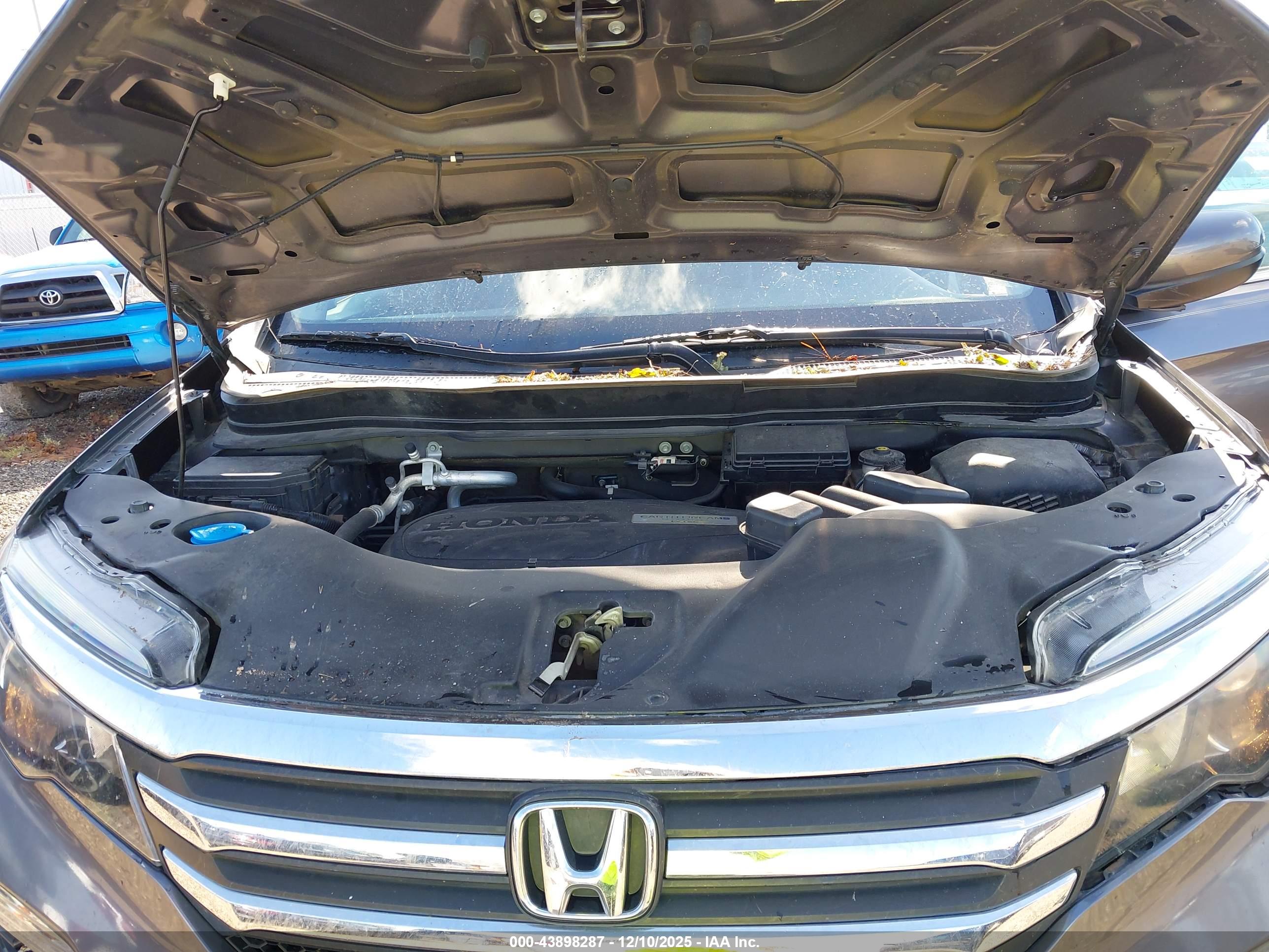 HONDA PILOT image 10