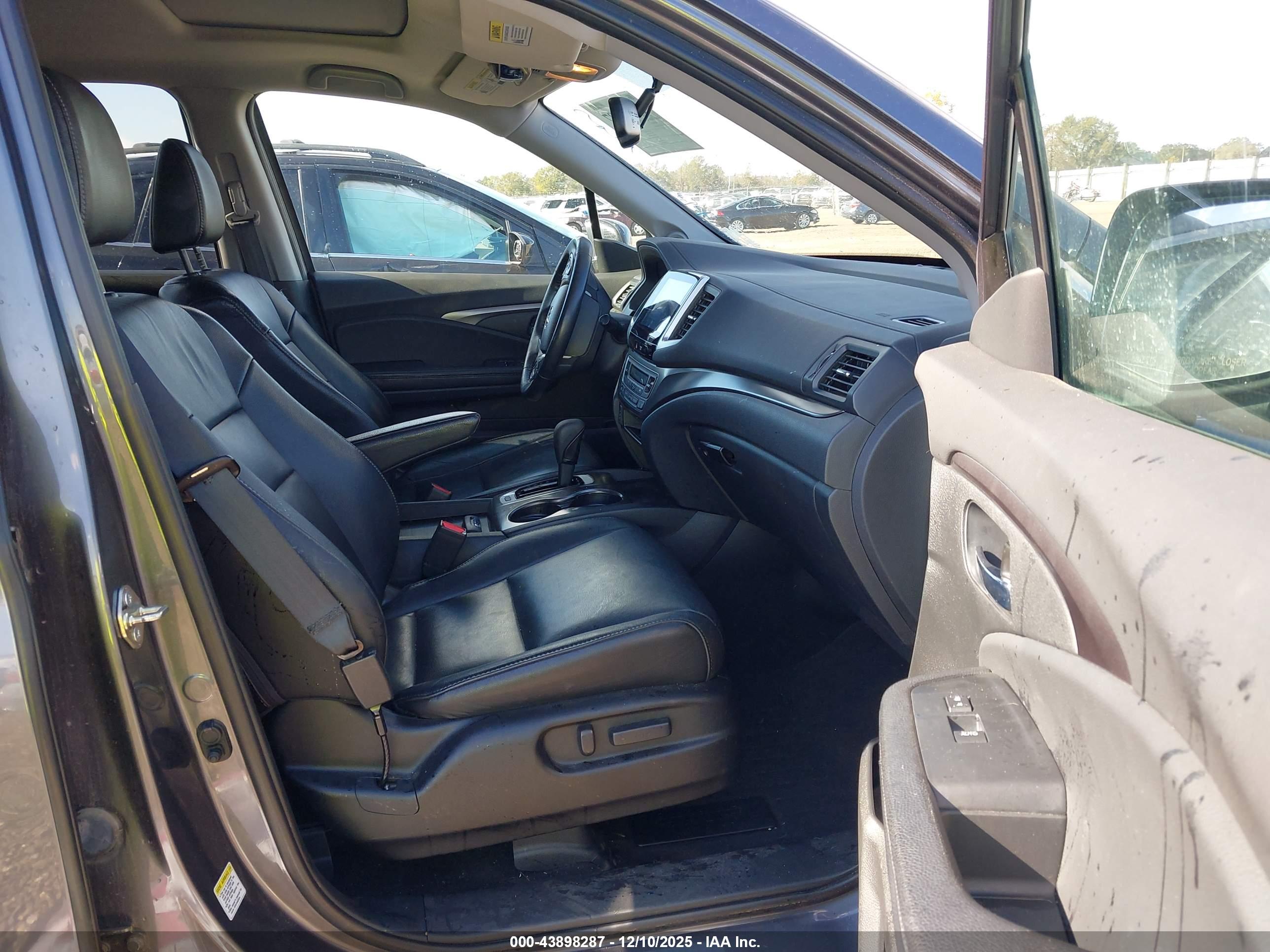 HONDA PILOT image 5