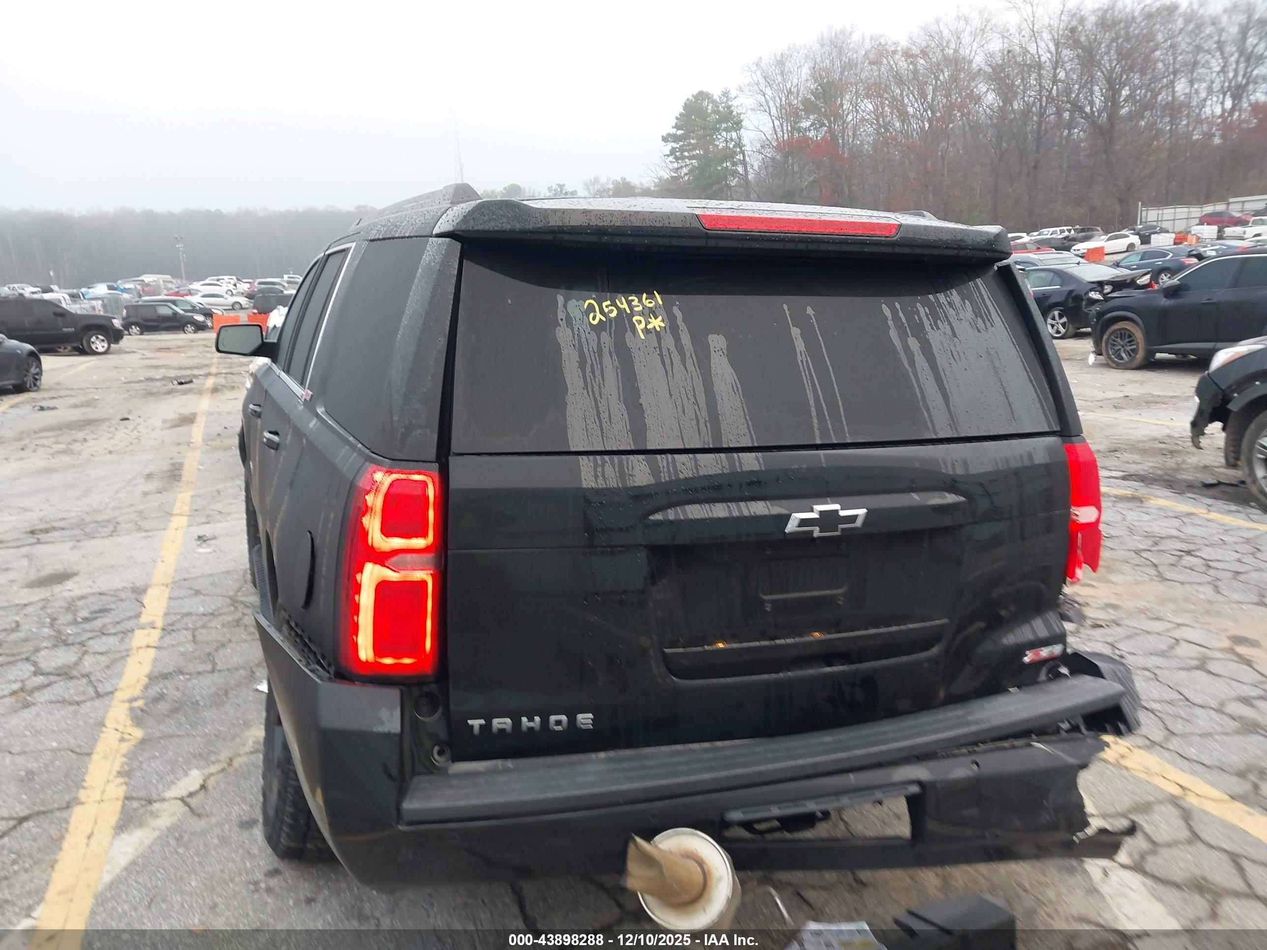 CHEVROLET TAHOE image 3
