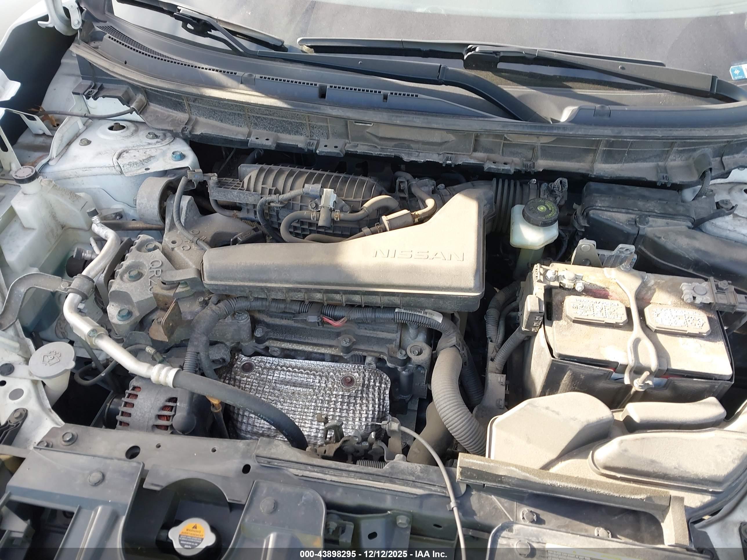 NISSAN ROGUE image 10