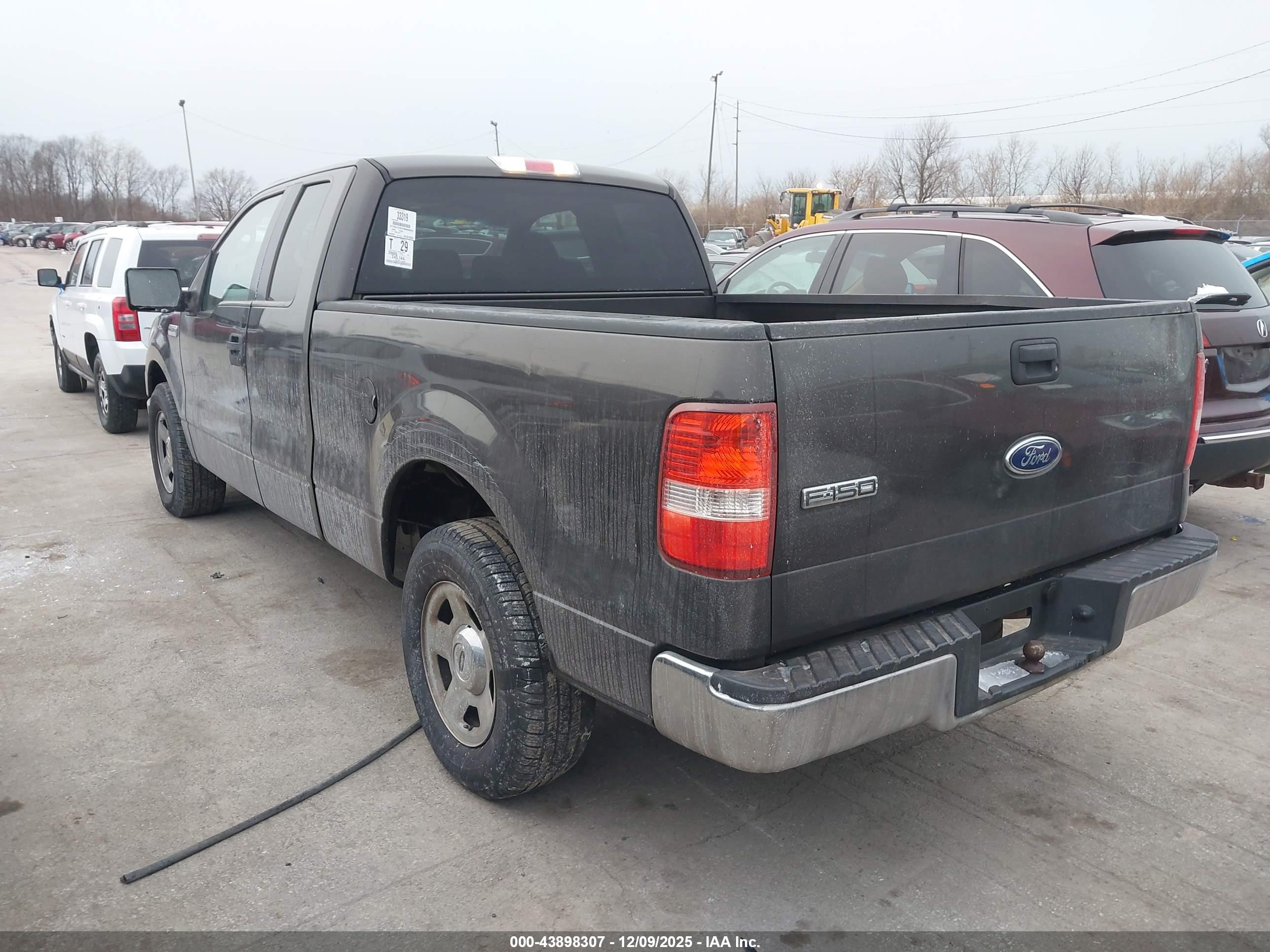 FORD F-150 image 3