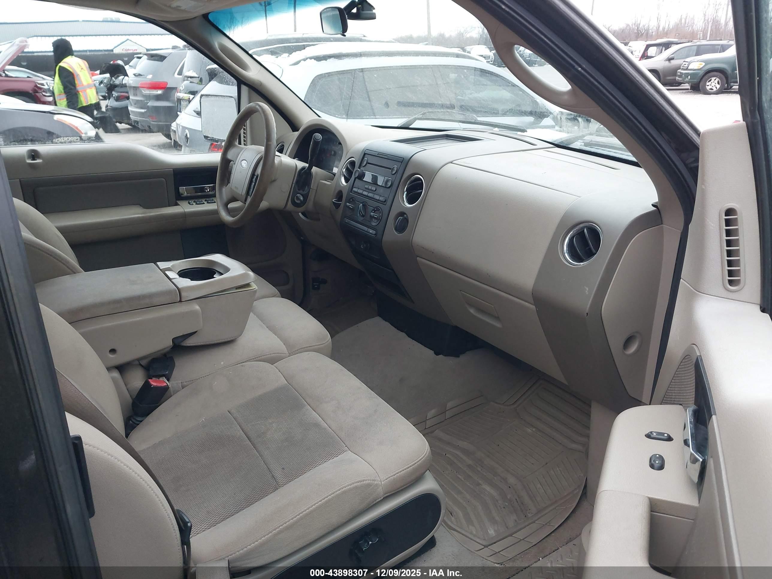 FORD F-150 image 5