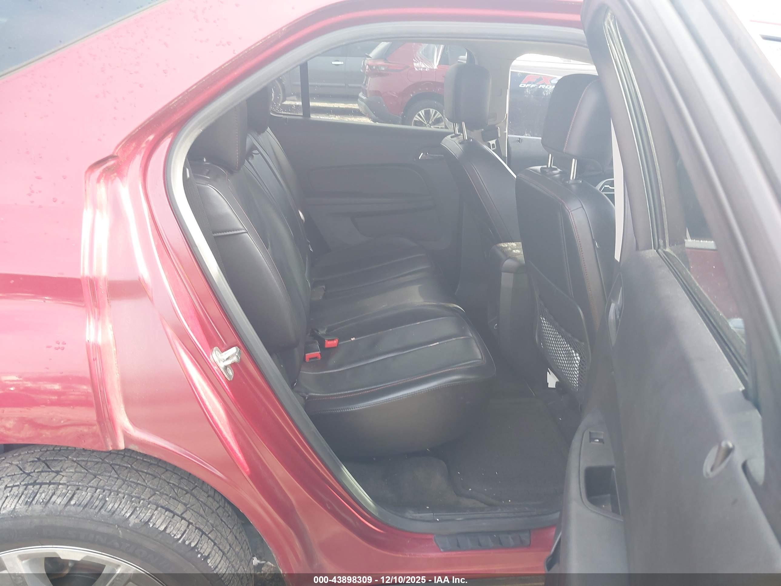 CHEVROLET EQUINOX image 8
