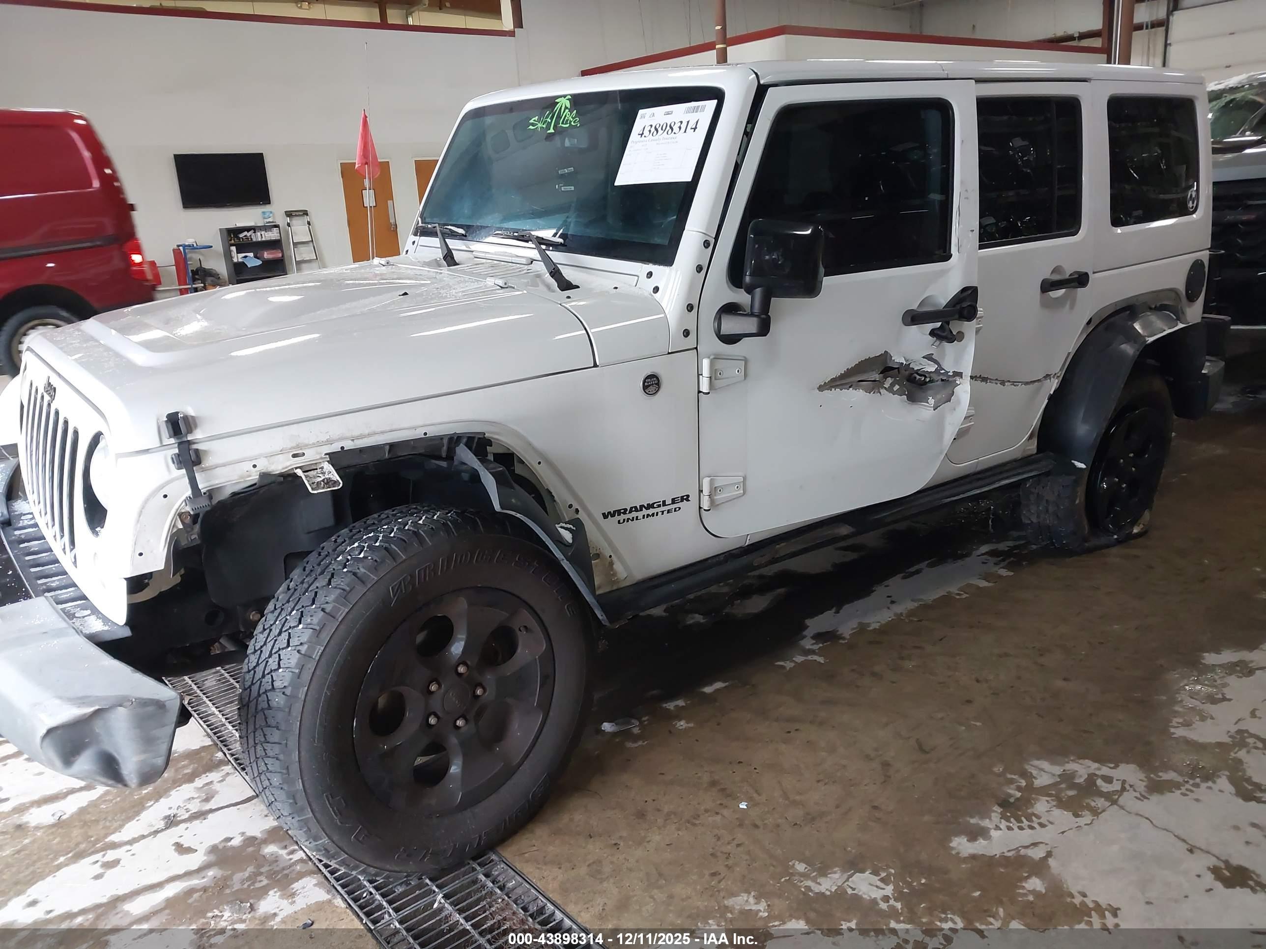 JEEP WRANGLER image 2