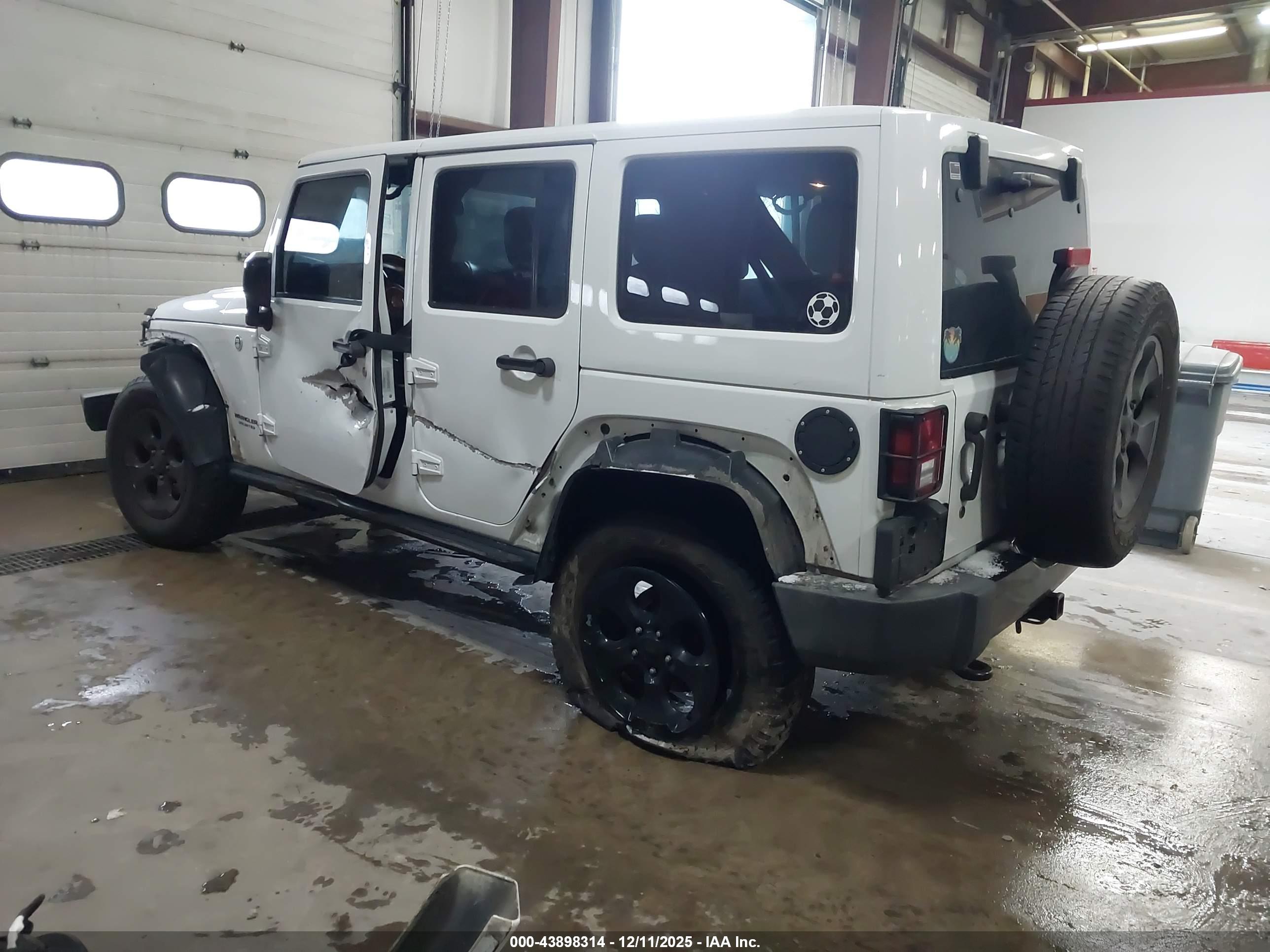 JEEP WRANGLER image 3