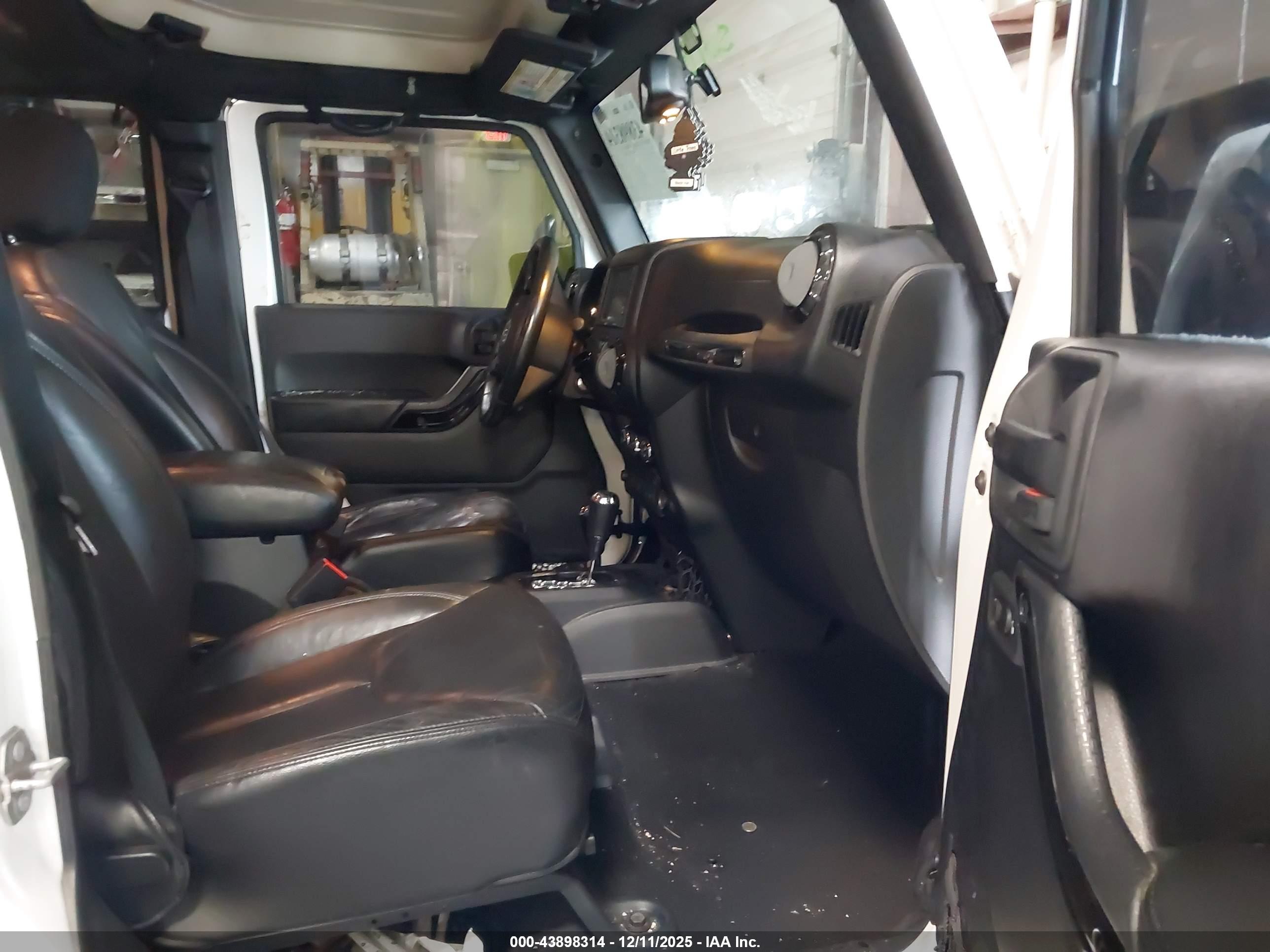JEEP WRANGLER image 5