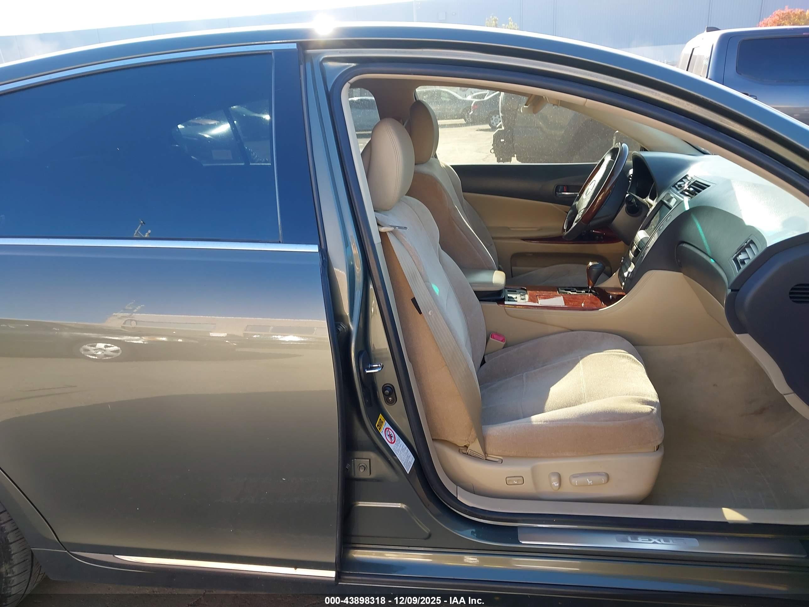 LEXUS GS image 5