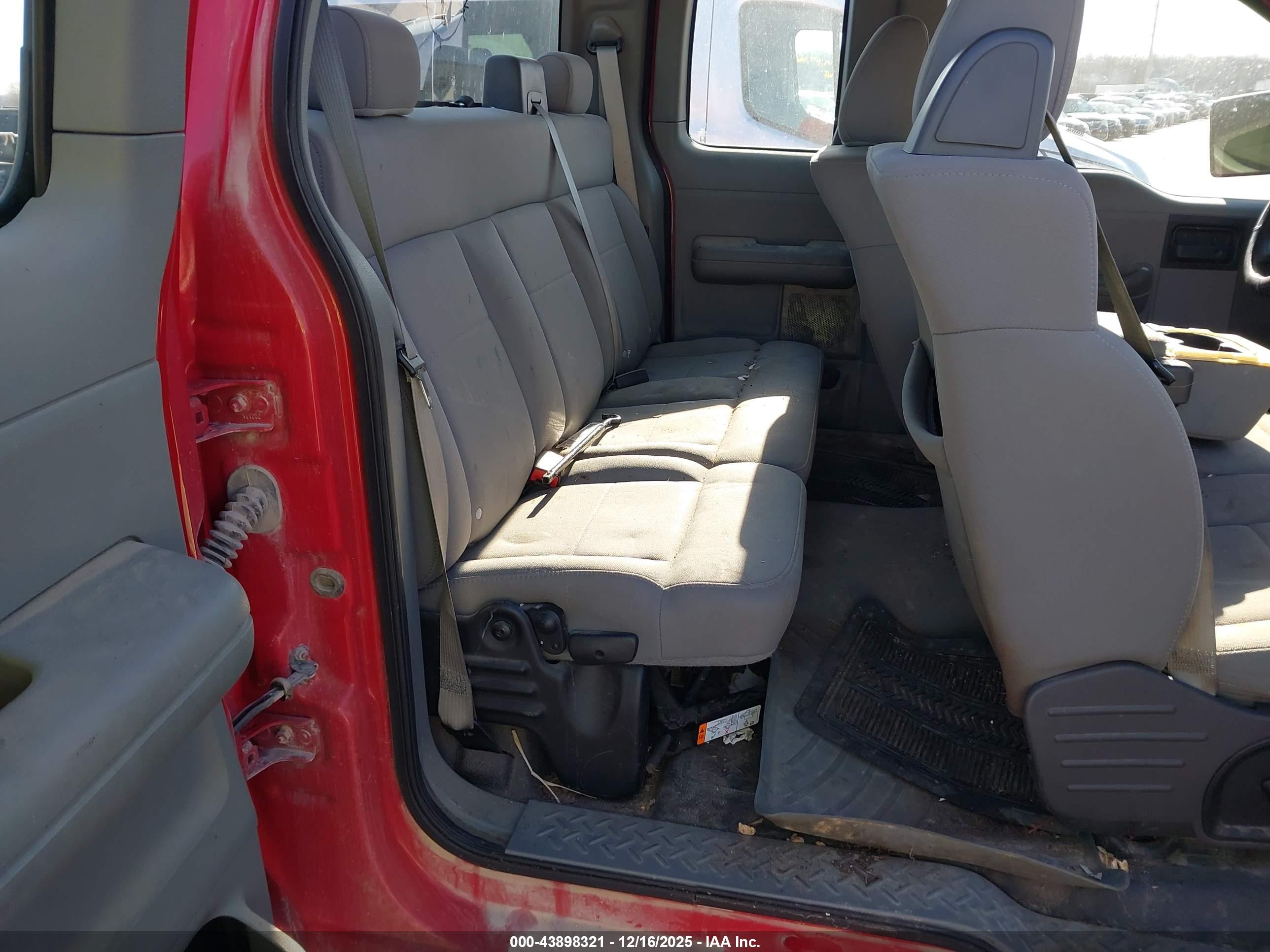 FORD F-150 image 8