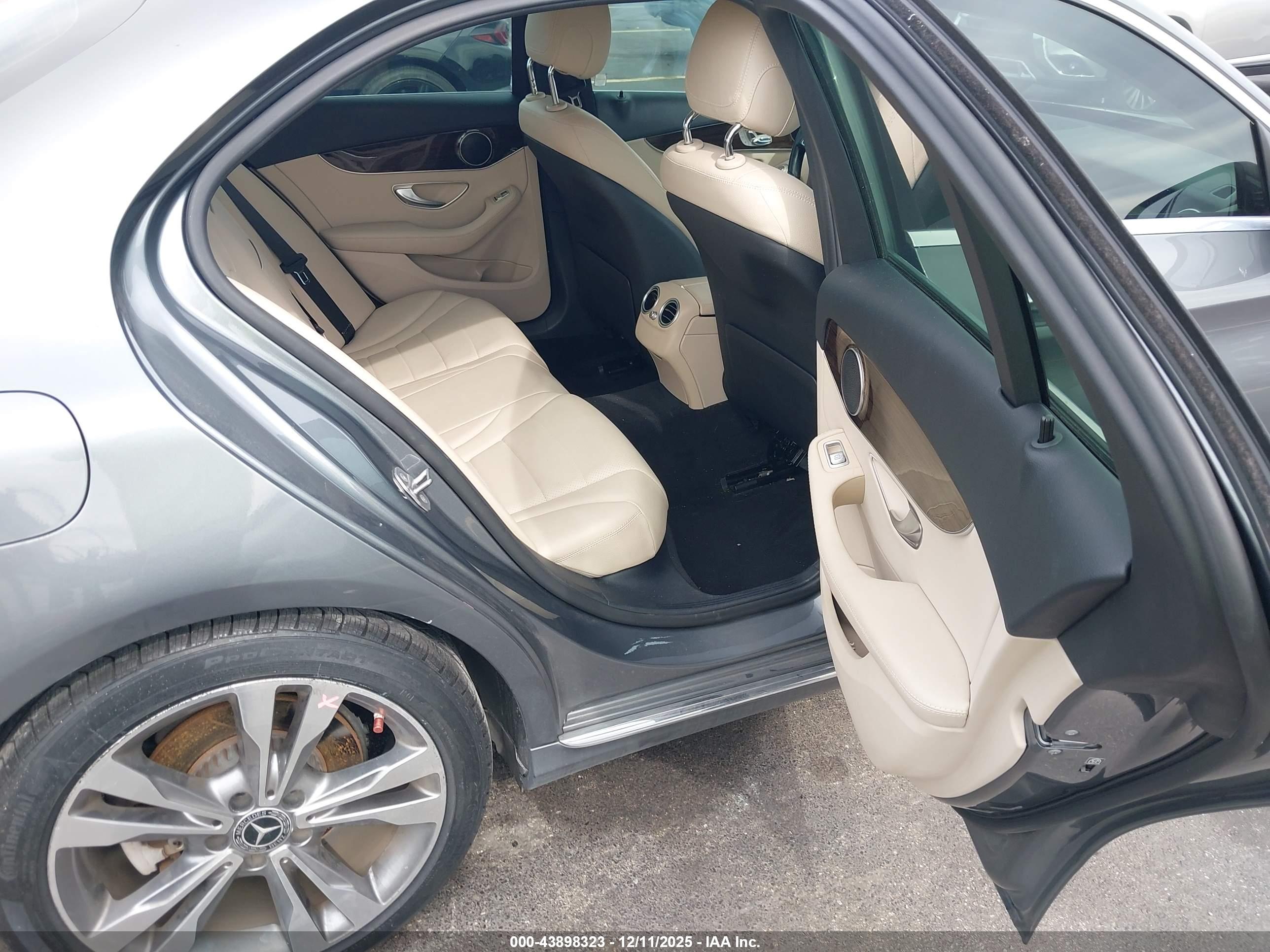 MERCEDES-BENZ C image 8