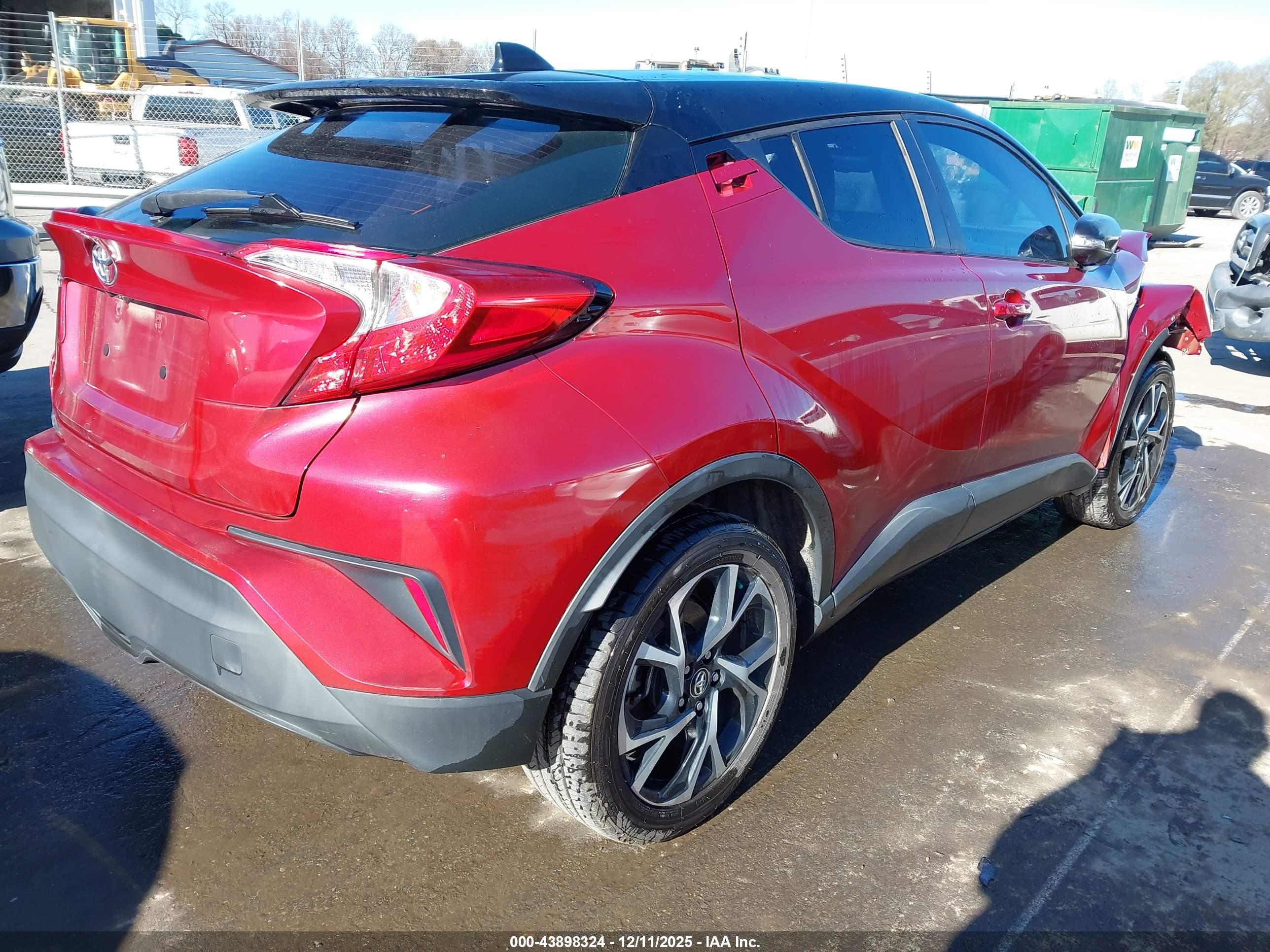 TOYOTA C-HR image 4