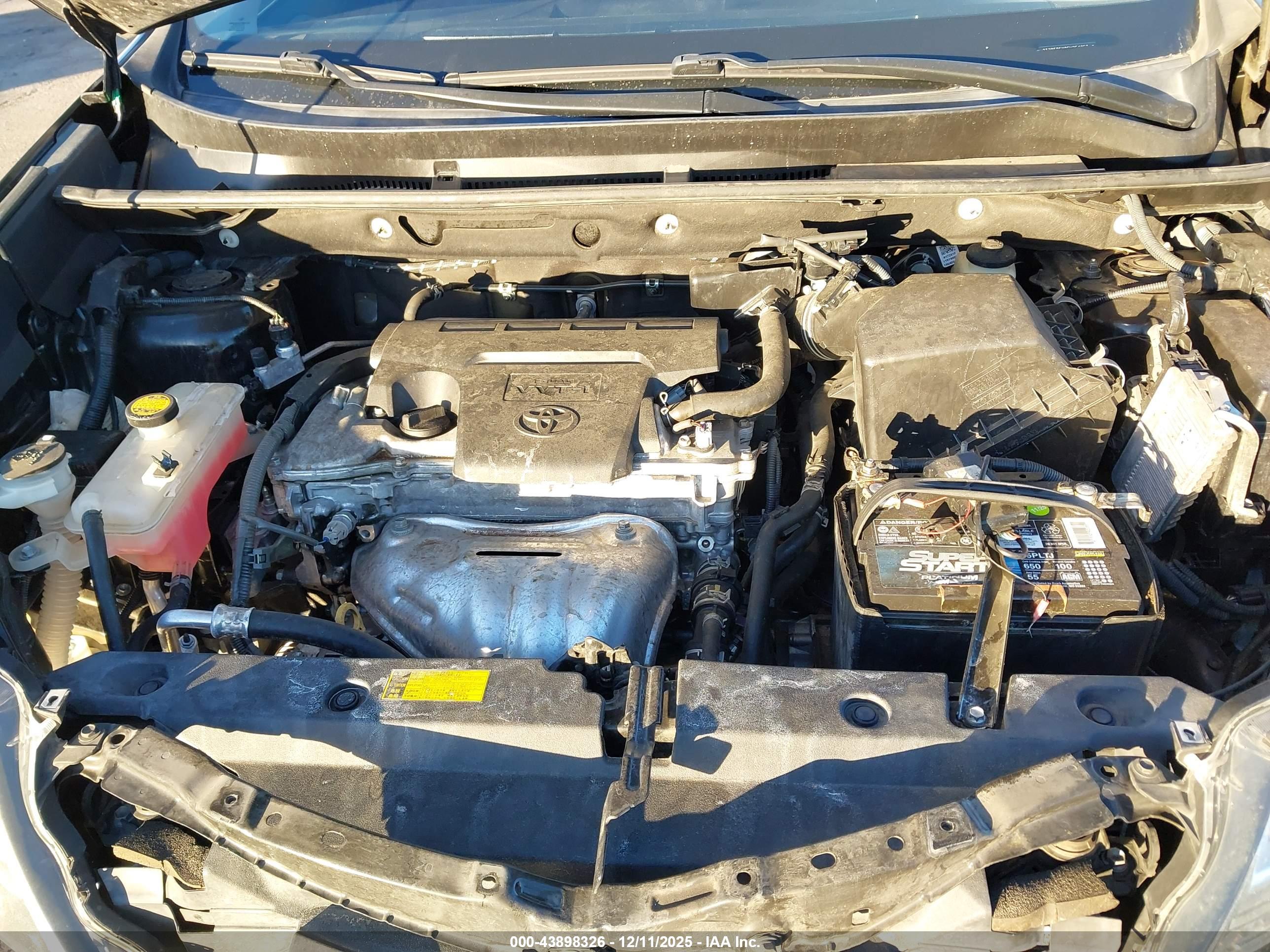 TOYOTA RAV4 image 10