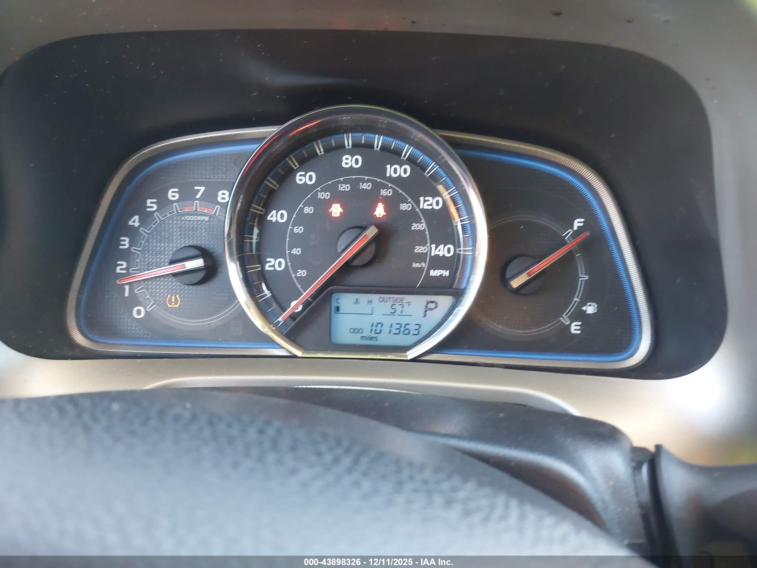 TOYOTA RAV4 image 7