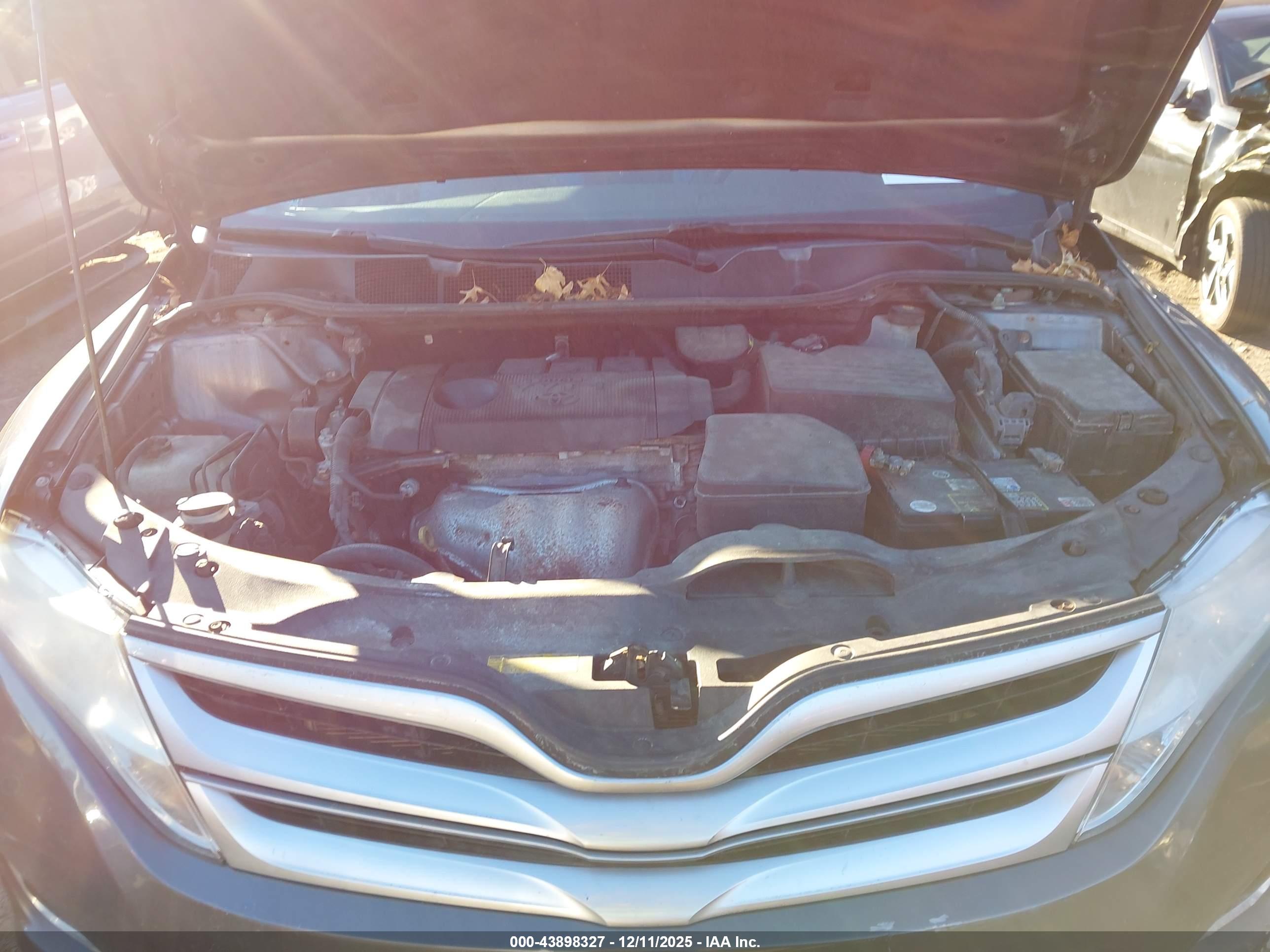 TOYOTA VENZA image 10