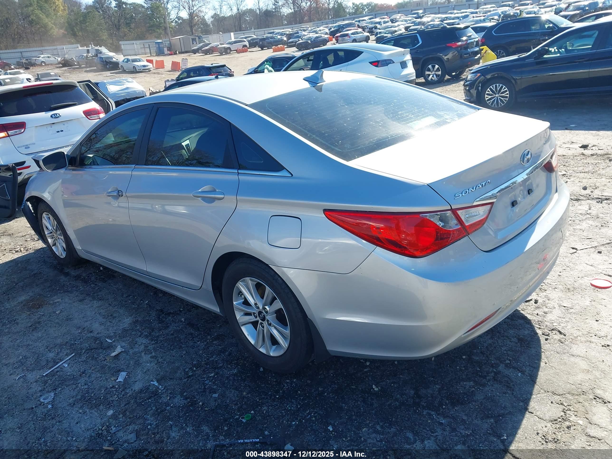 HYUNDAI SONATA image 3