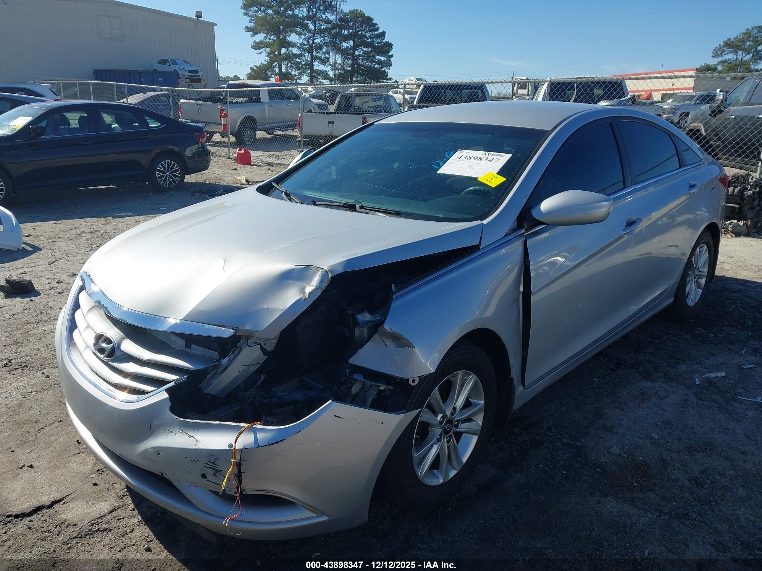 HYUNDAI SONATA image 6