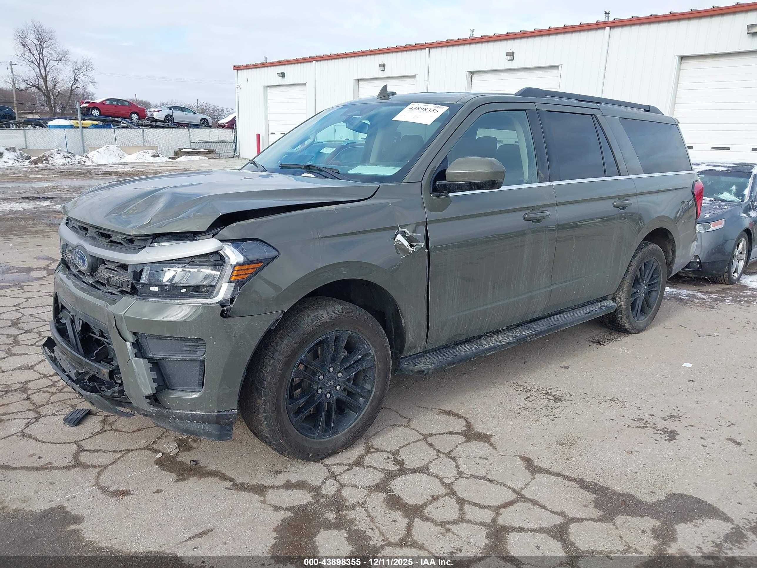 FORD EXPEDITION image 2