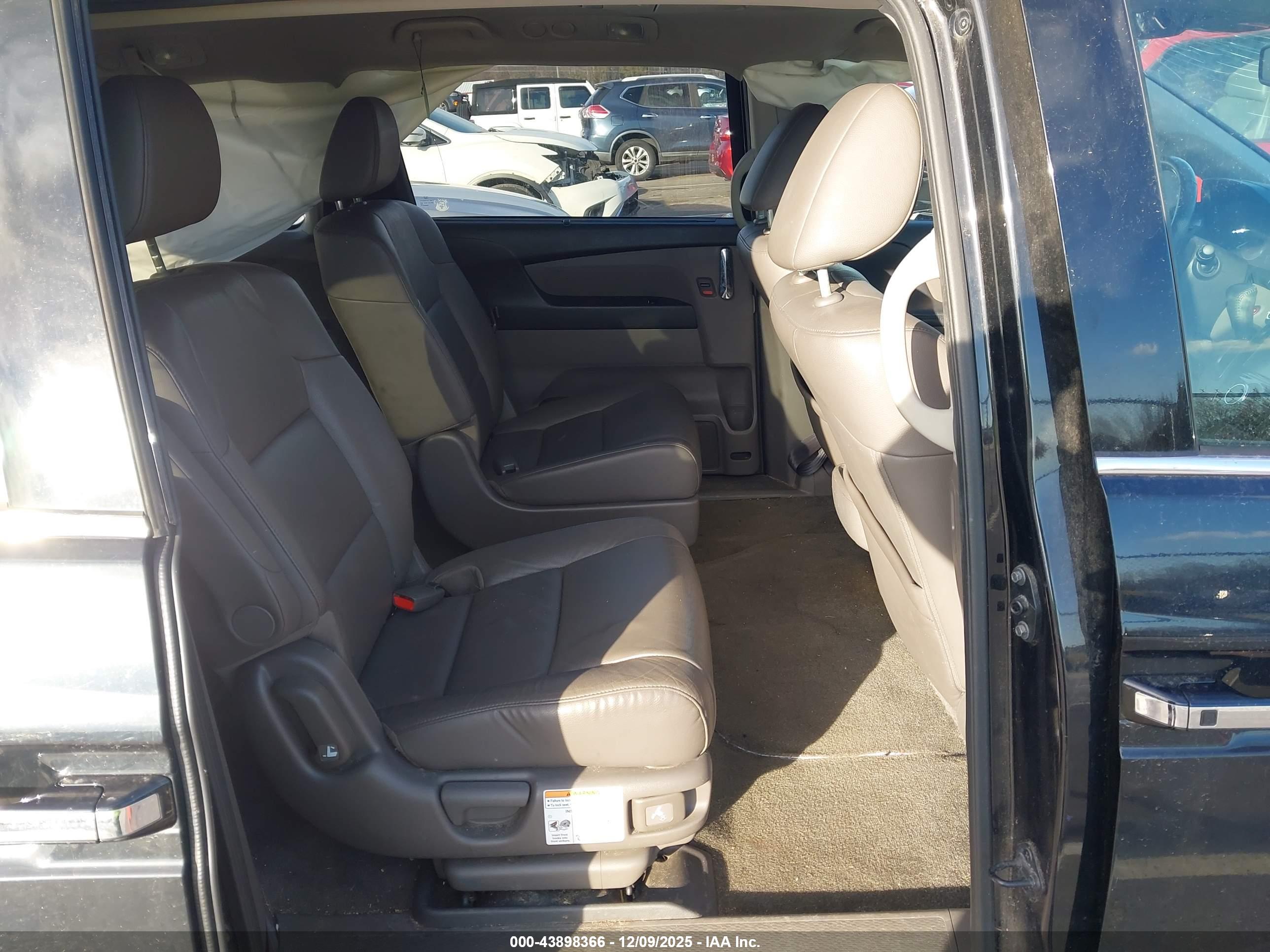 HONDA ODYSSEY image 8