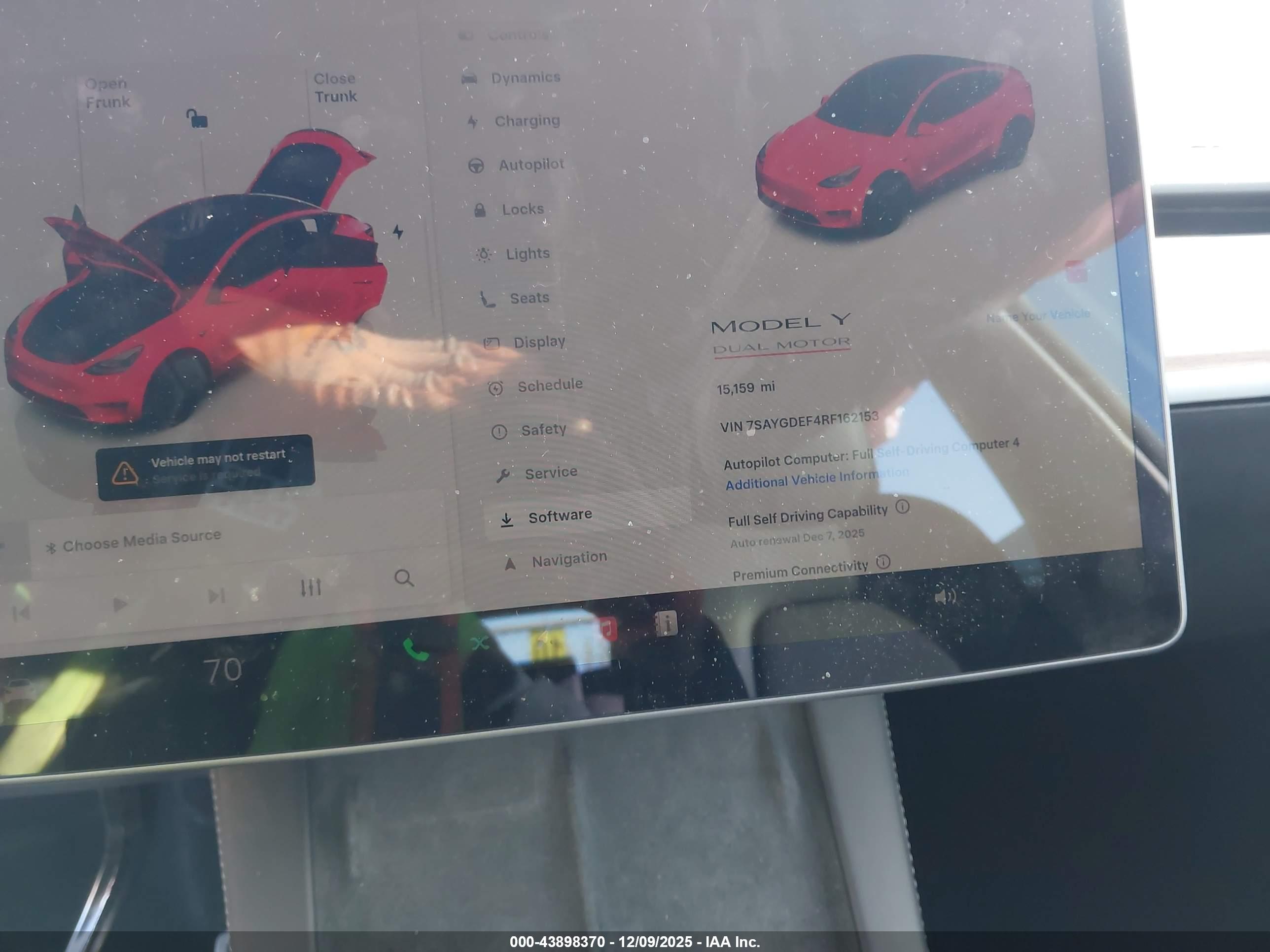 TESLA MODEL image 7
