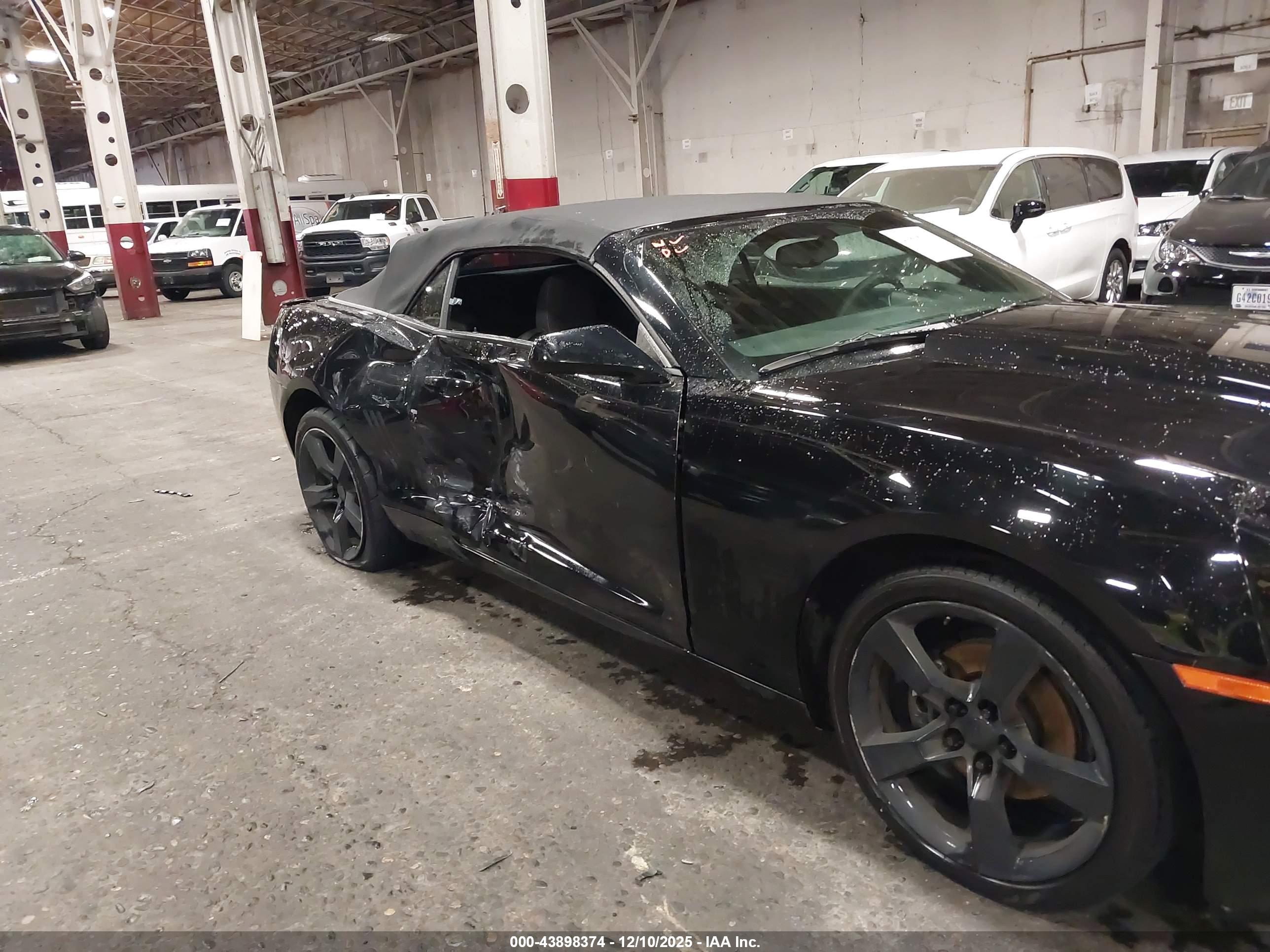 CHEVROLET CAMARO image 6