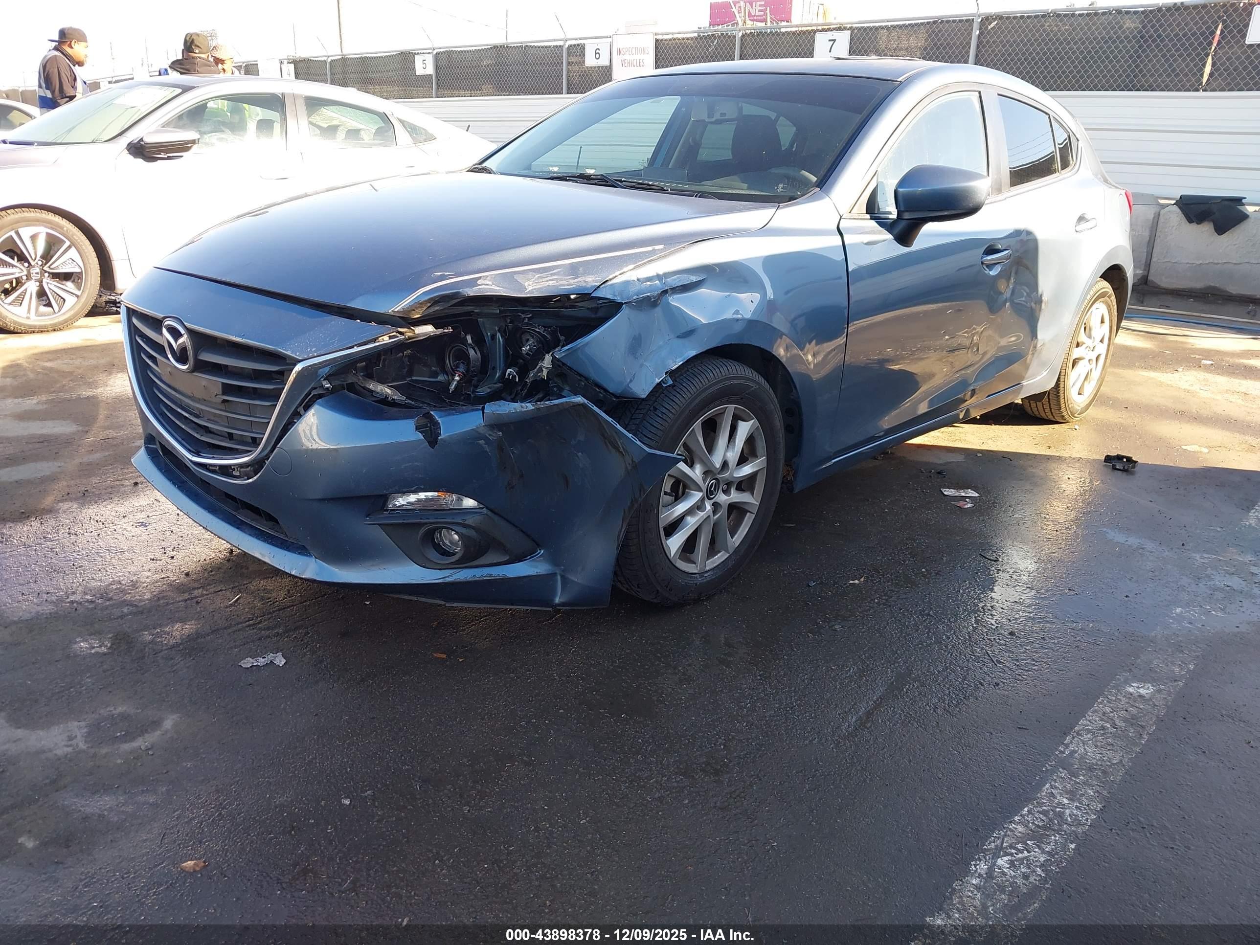 MAZDA MAZDA3 image 6