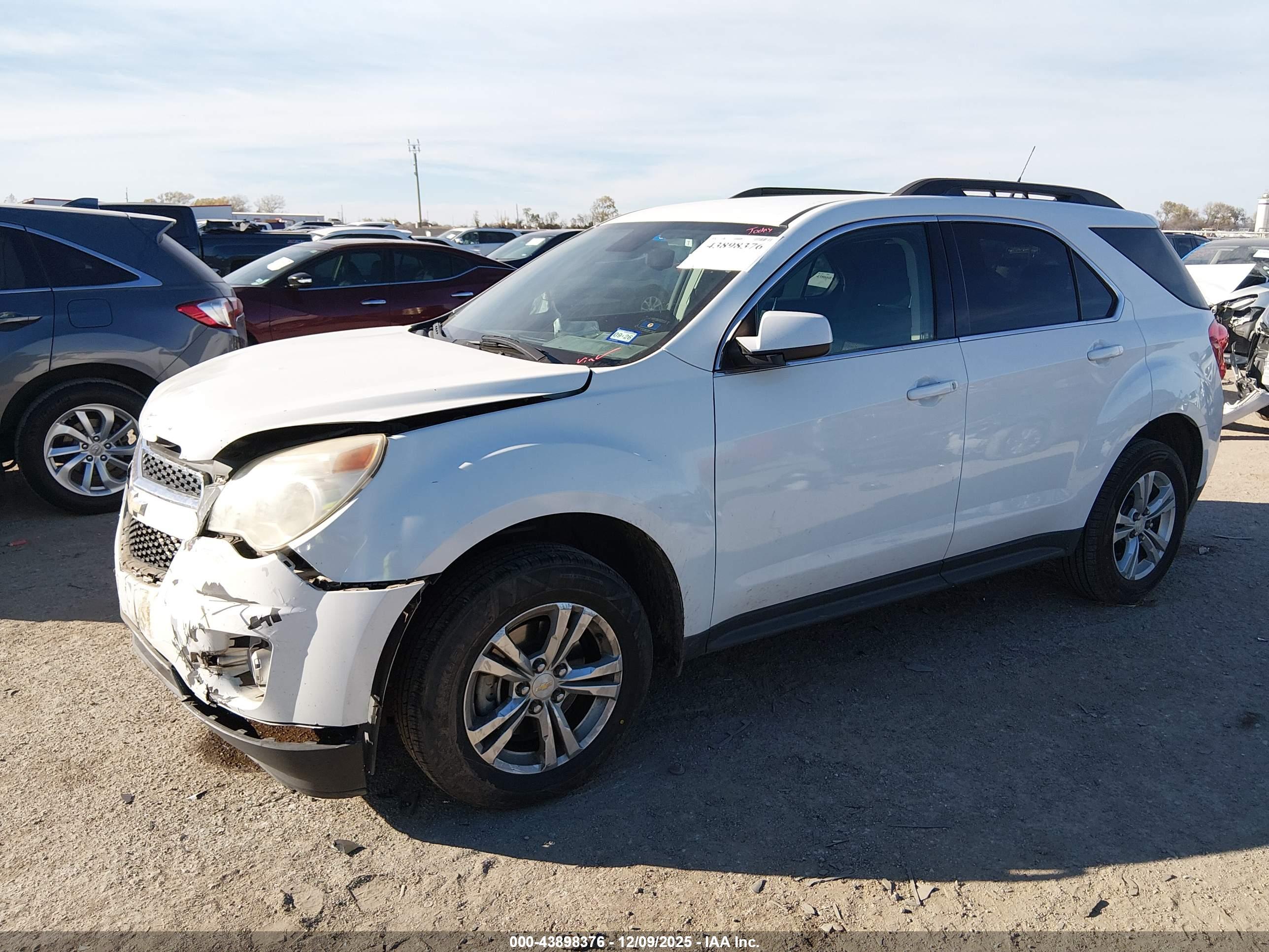 CHEVROLET EQUINOX image 2