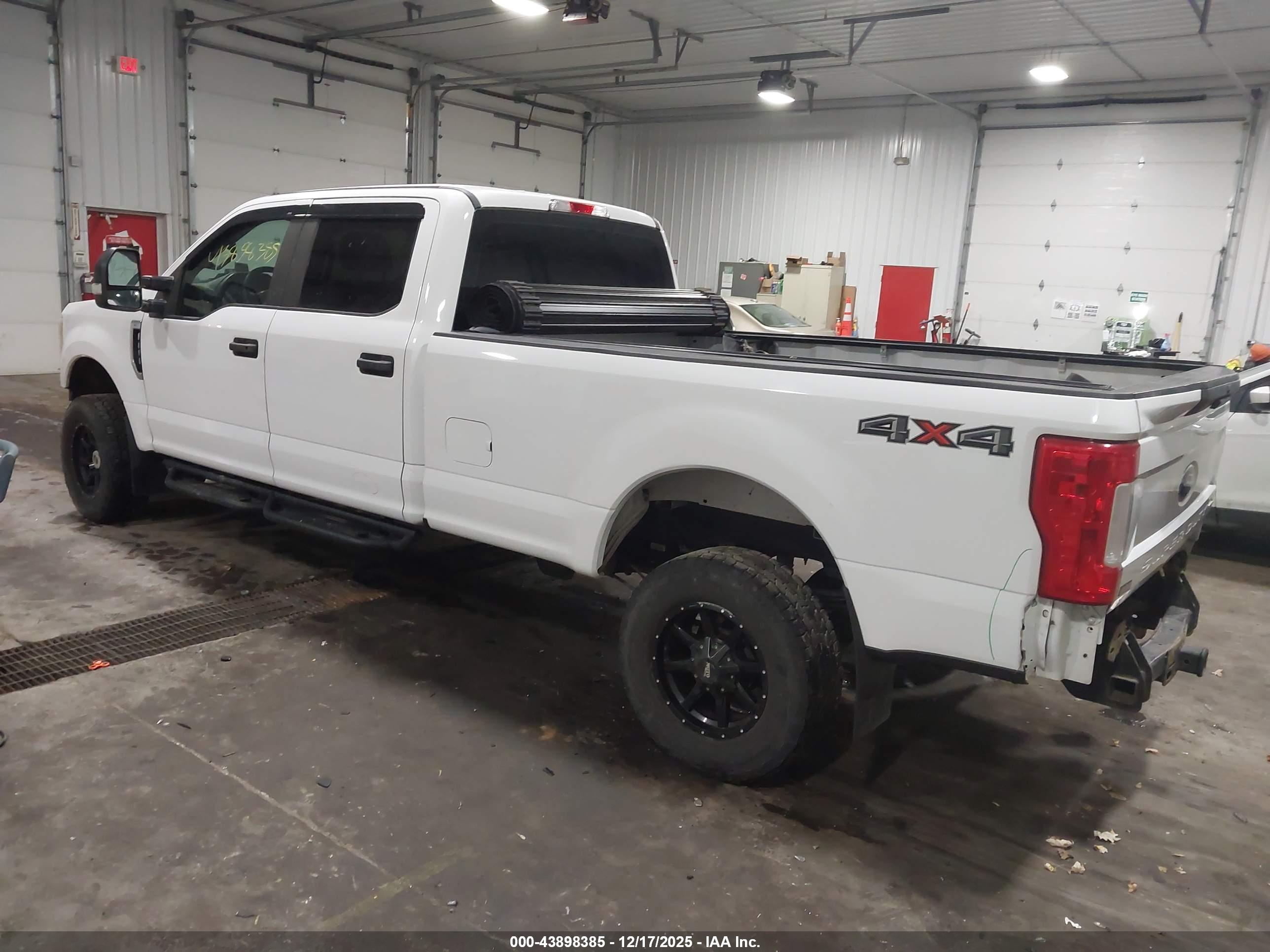 FORD F-250 image 3
