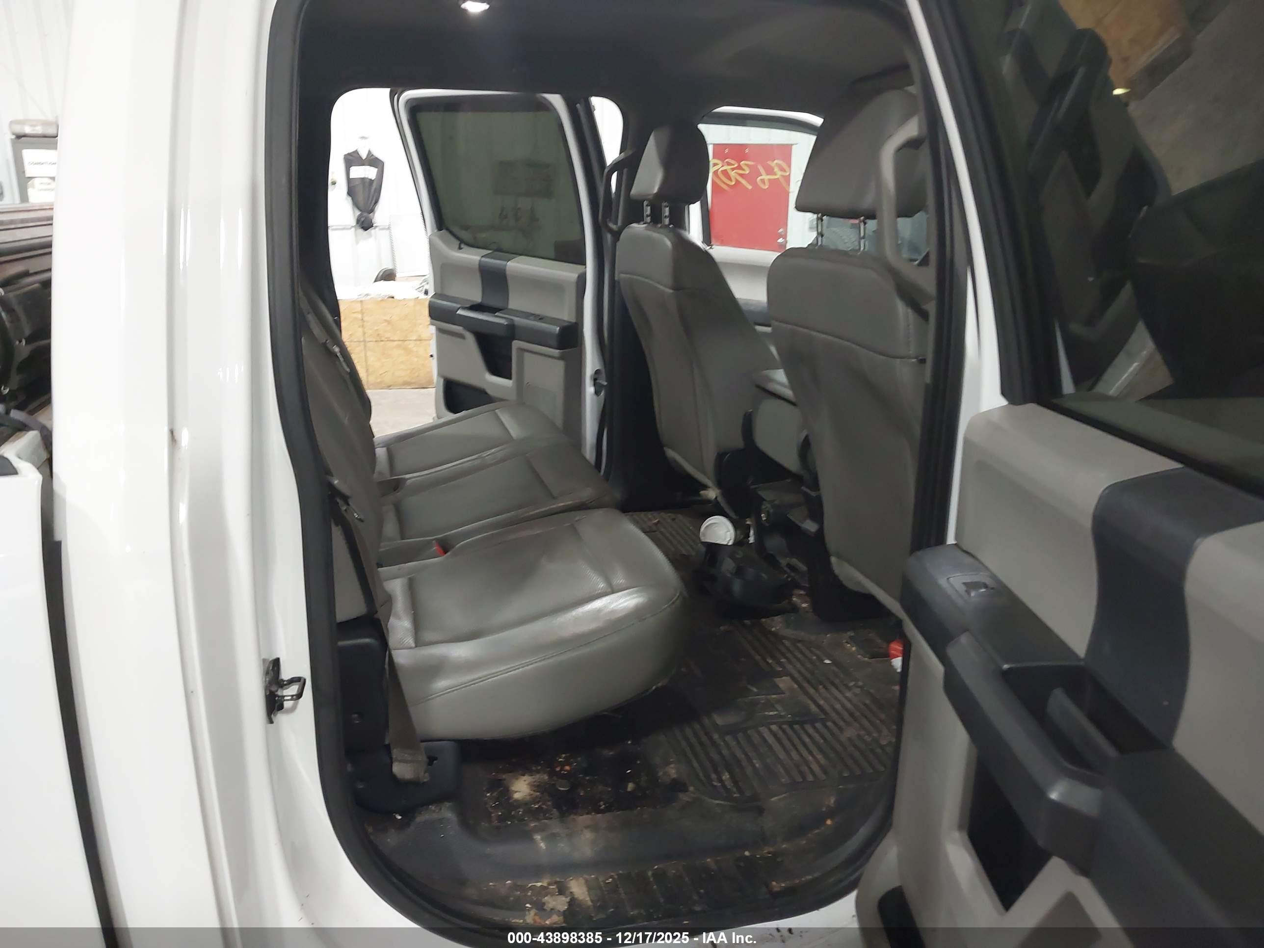 FORD F-250 image 8