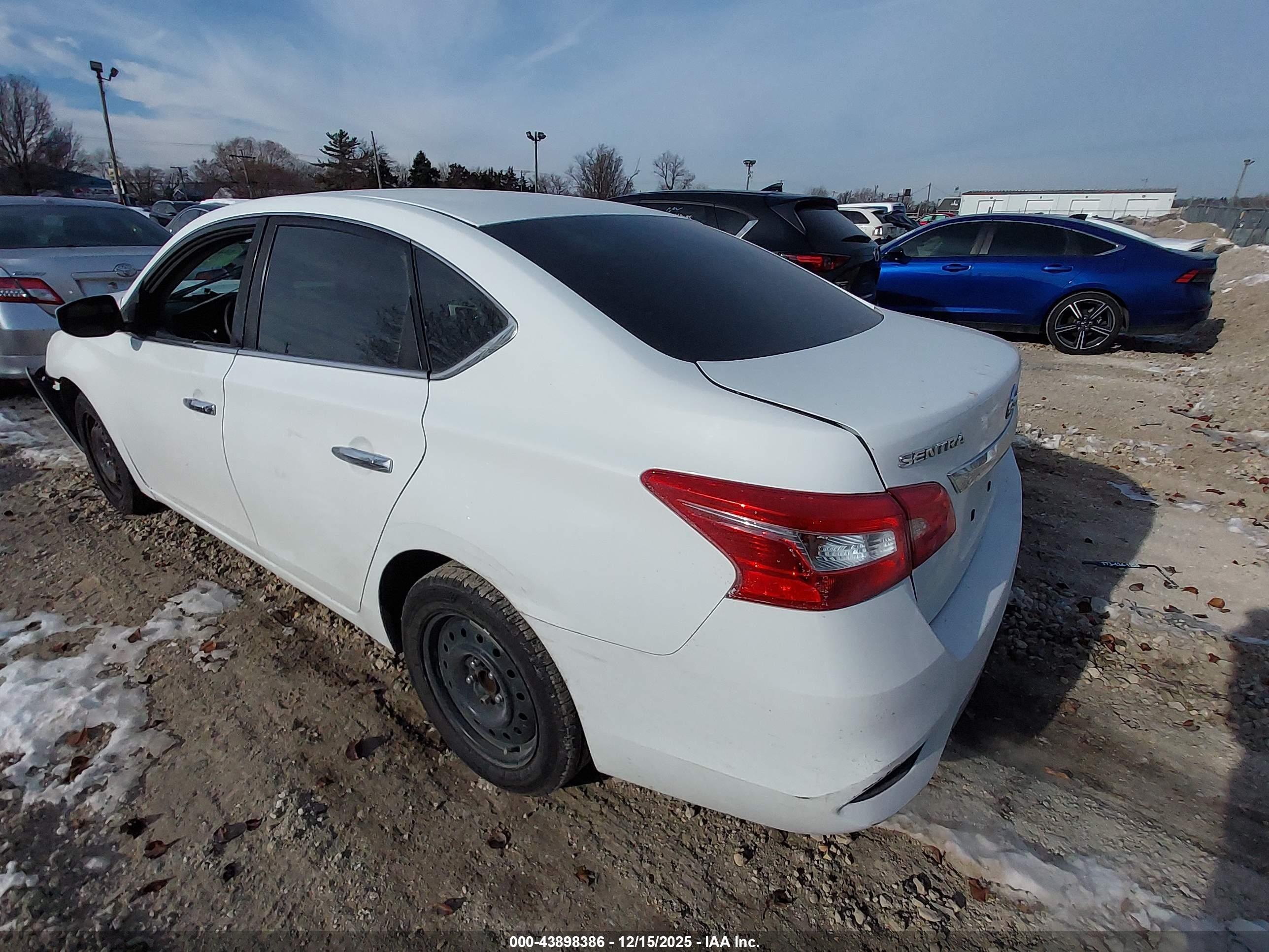 NISSAN SENTRA image 3