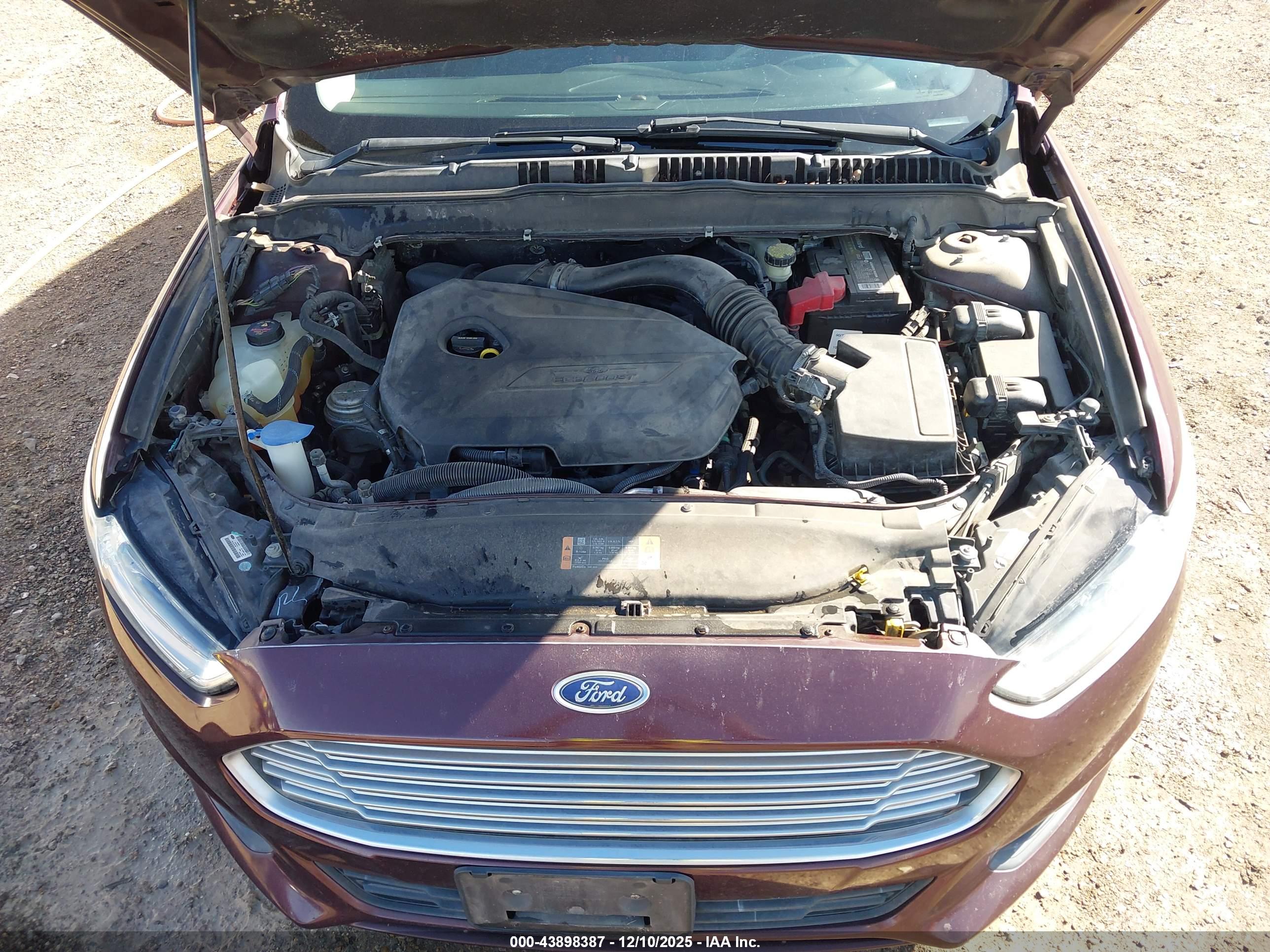 FORD FUSION image 10
