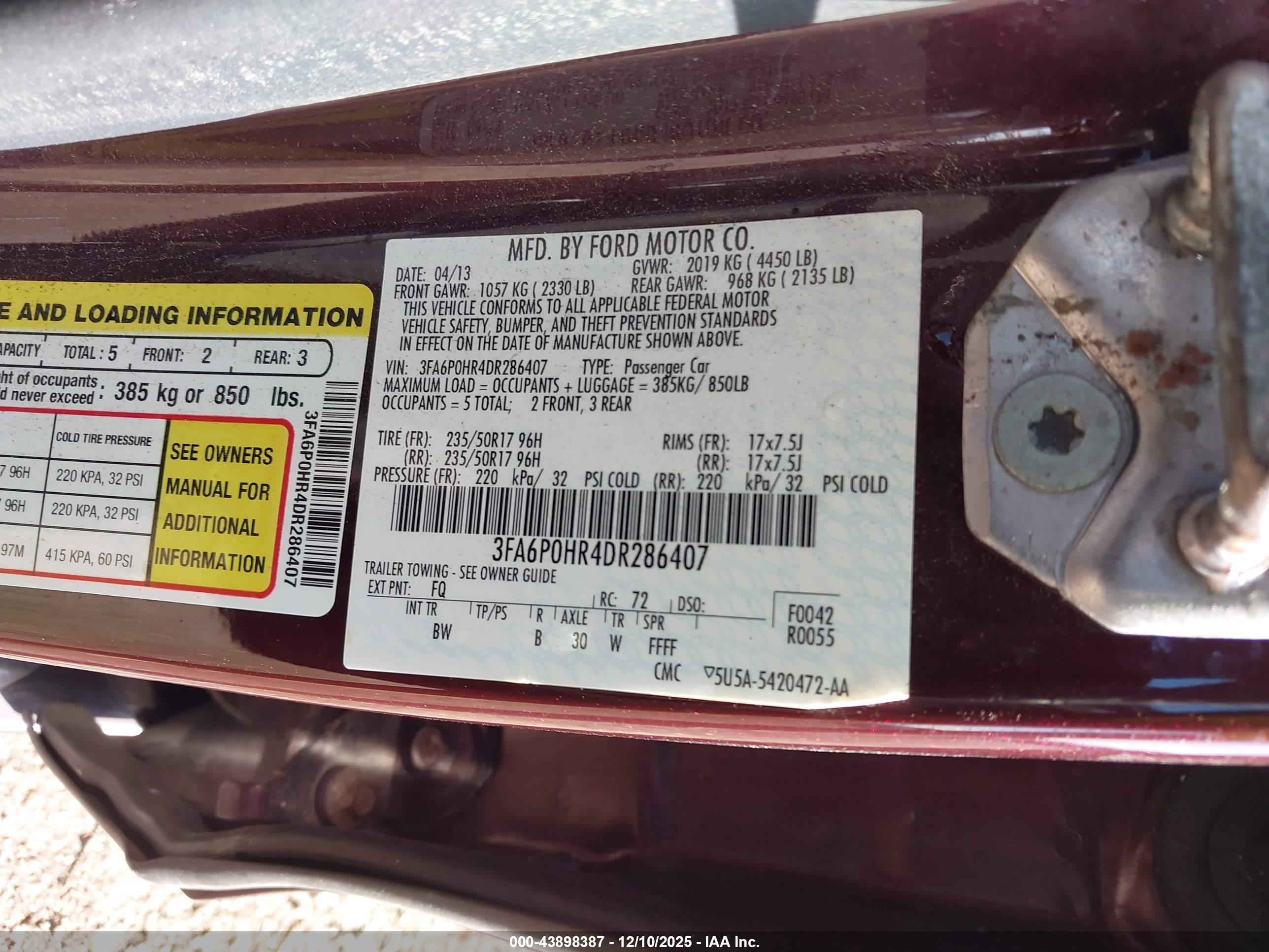 FORD FUSION image 9