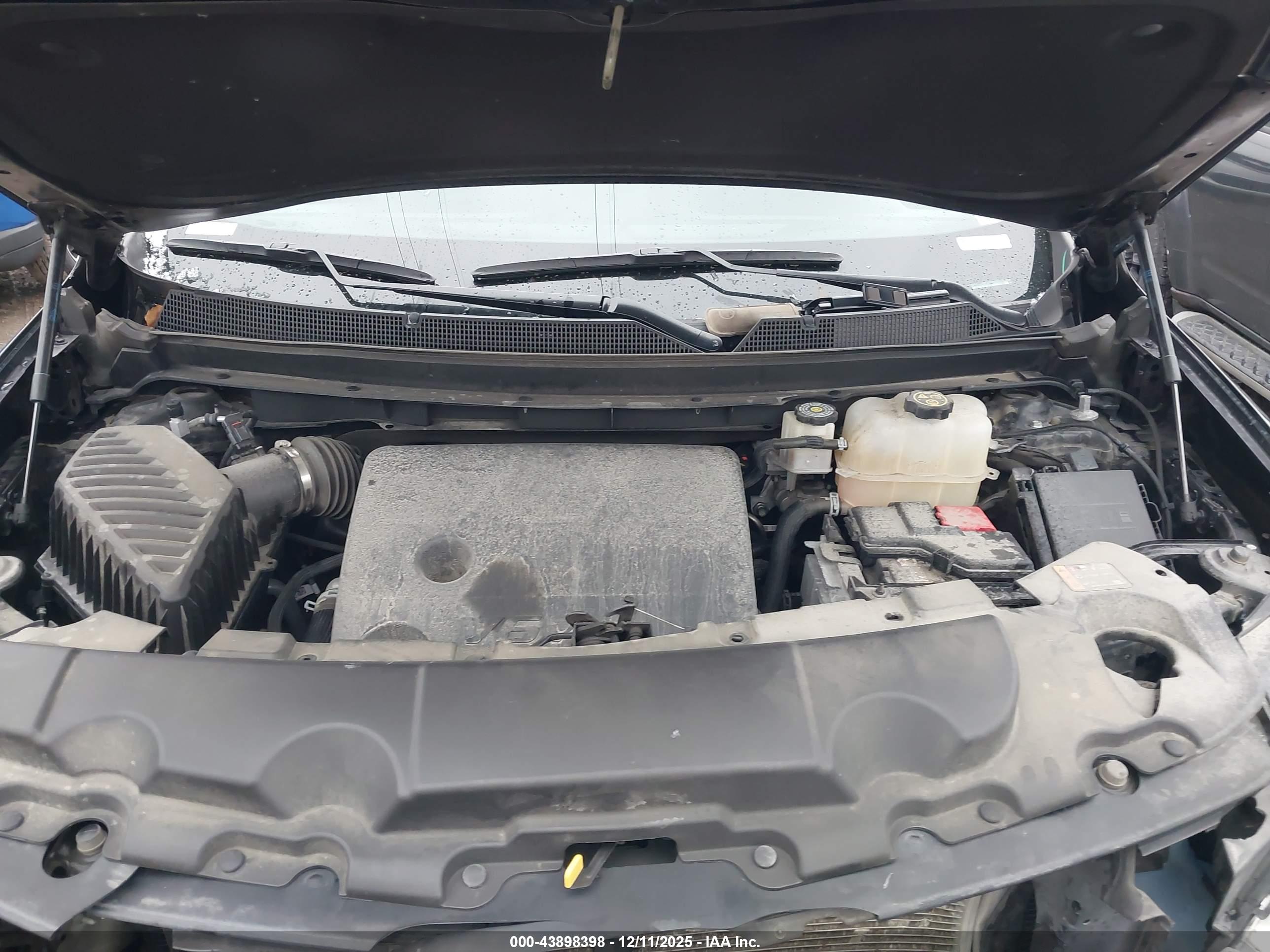 CHEVROLET TRAVERSE image 10