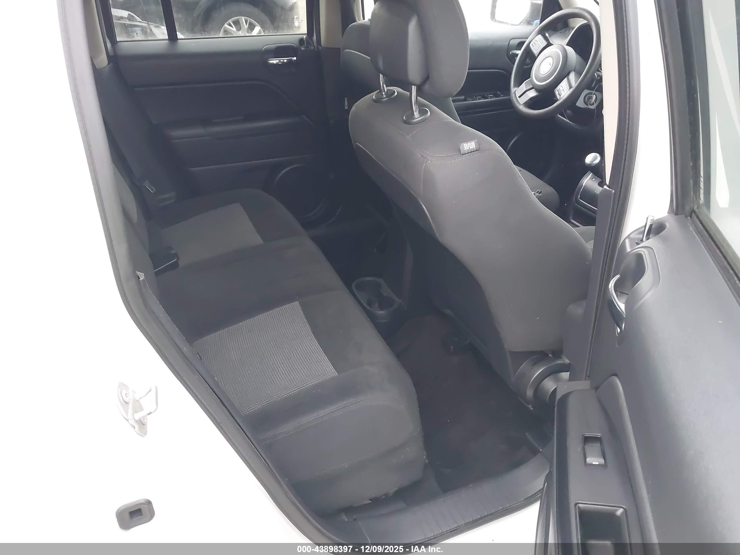 JEEP PATRIOT image 8