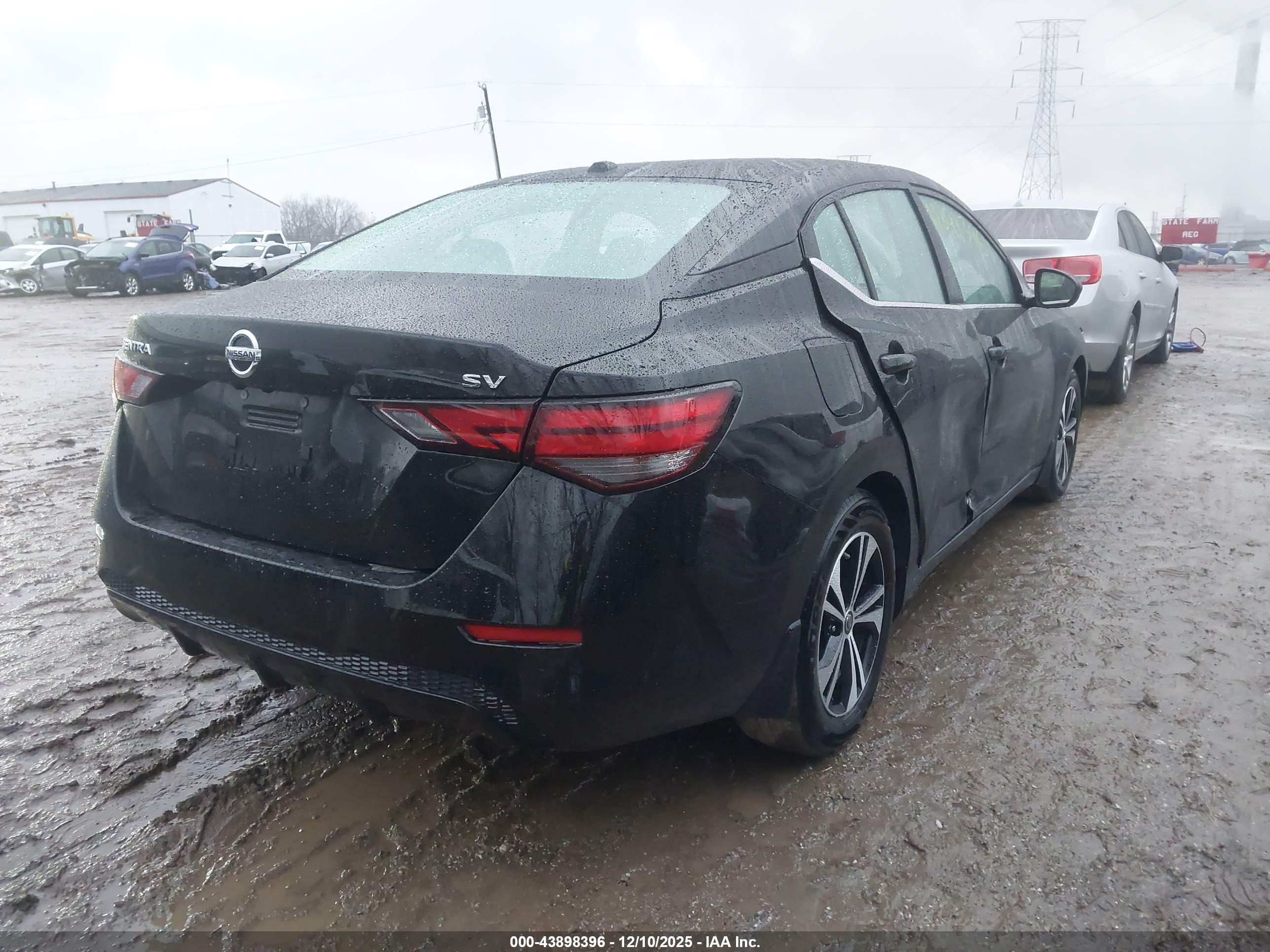 NISSAN SENTRA image 4