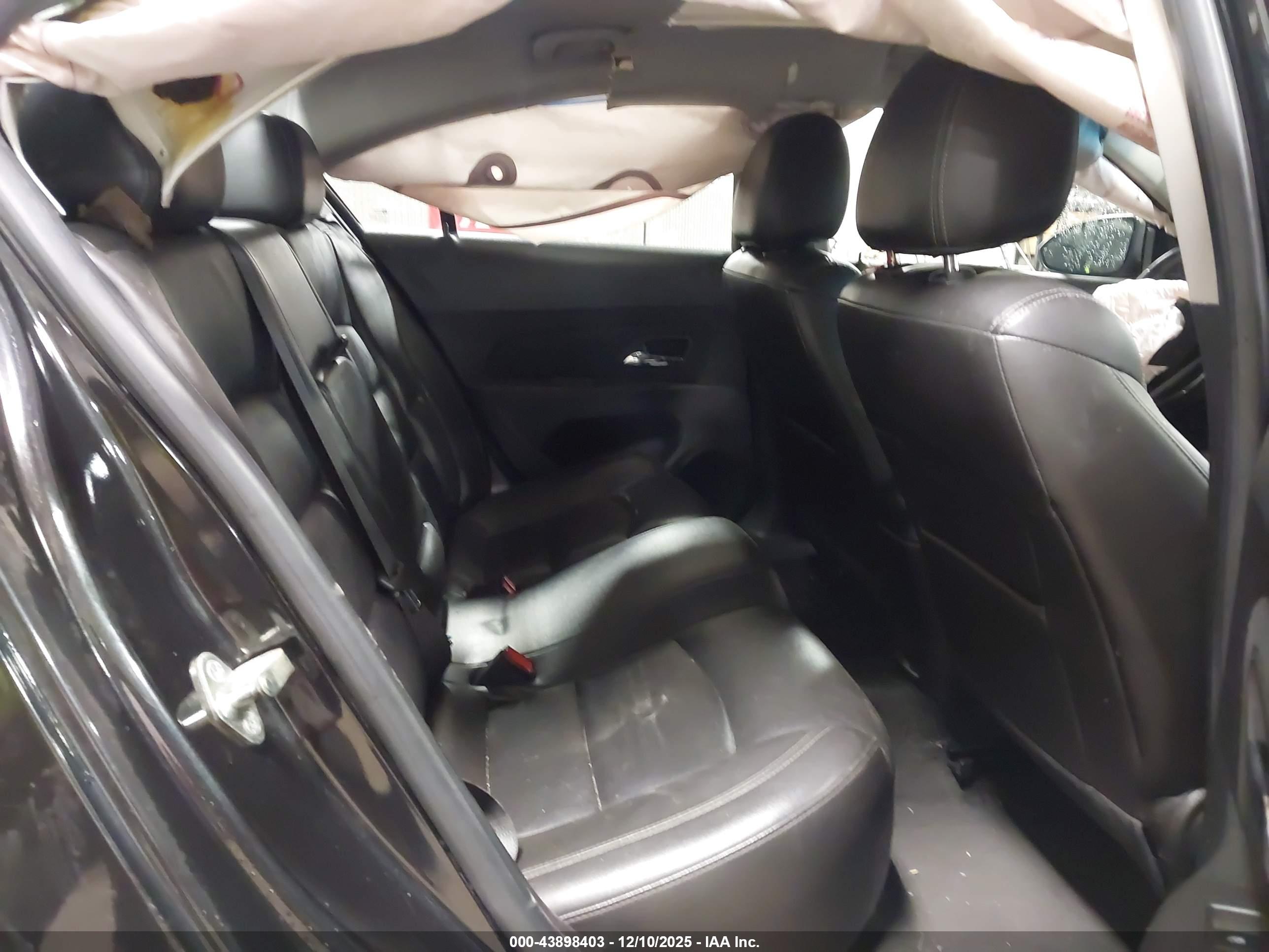 CHEVROLET CRUZE image 8