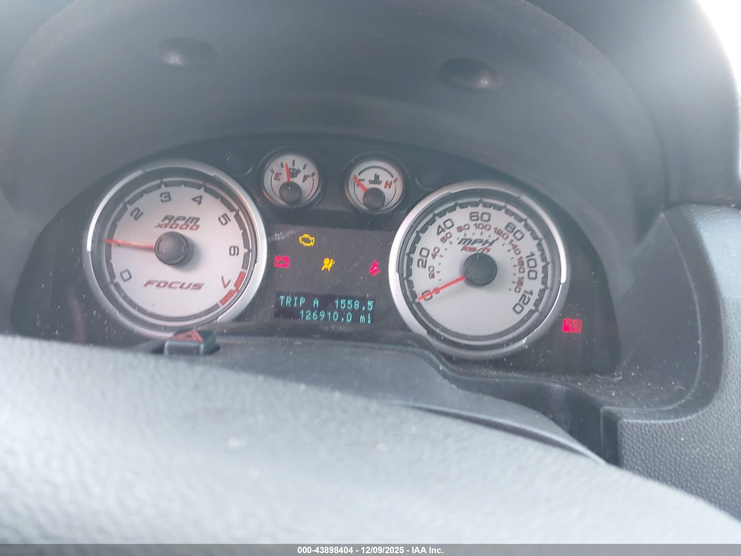 FORD FOCUS image 7