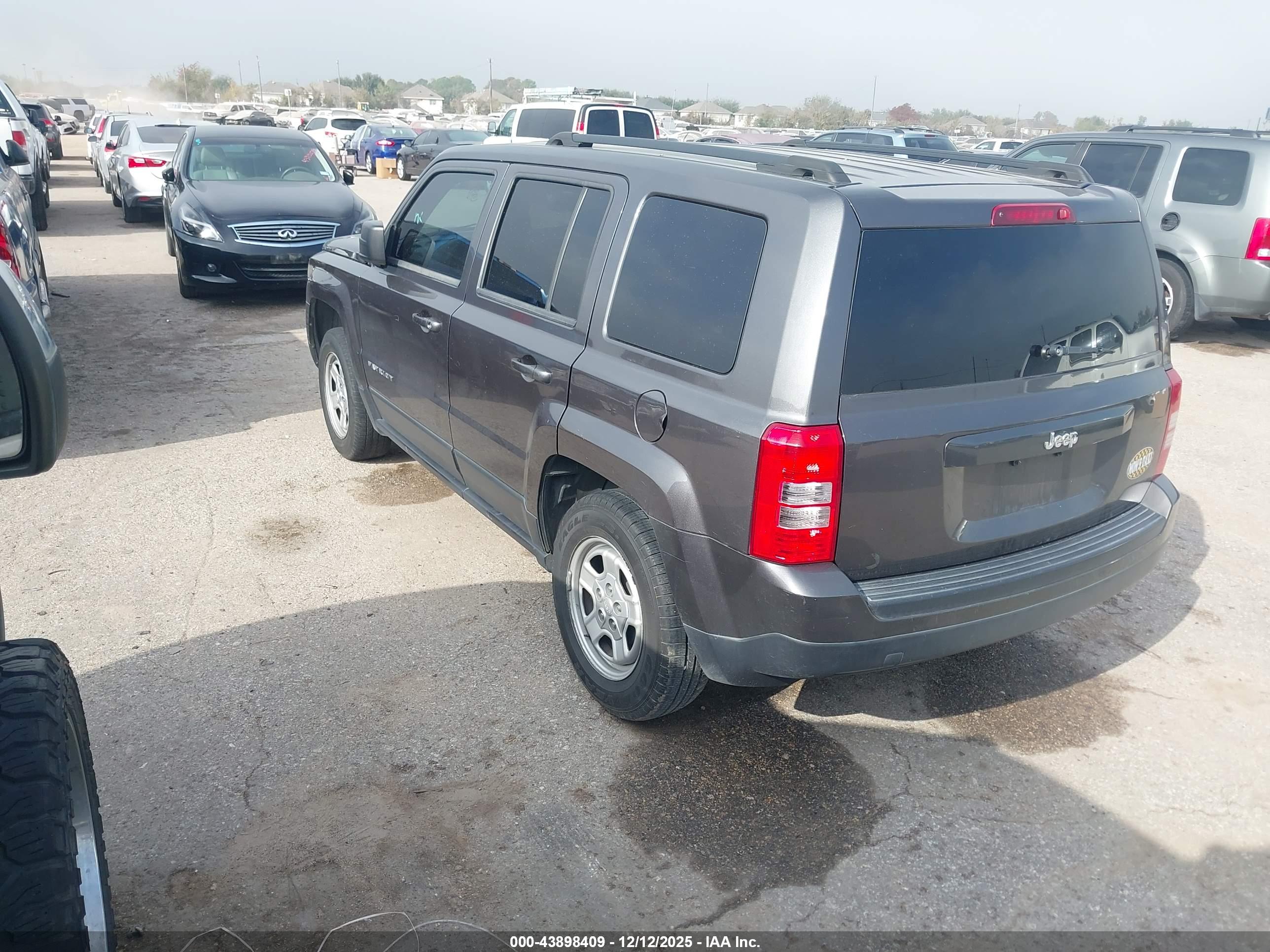 JEEP PATRIOT image 3