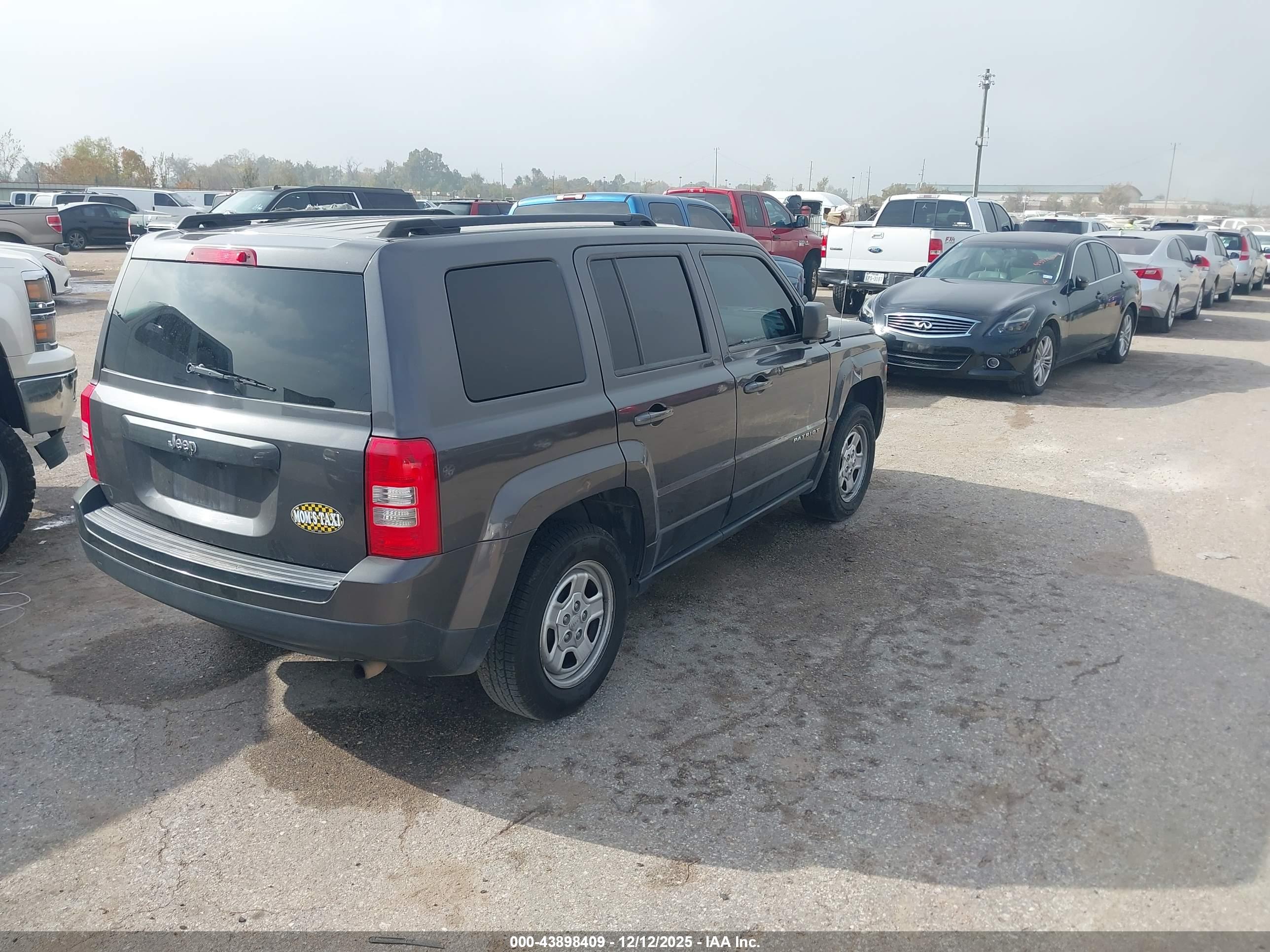 JEEP PATRIOT image 4
