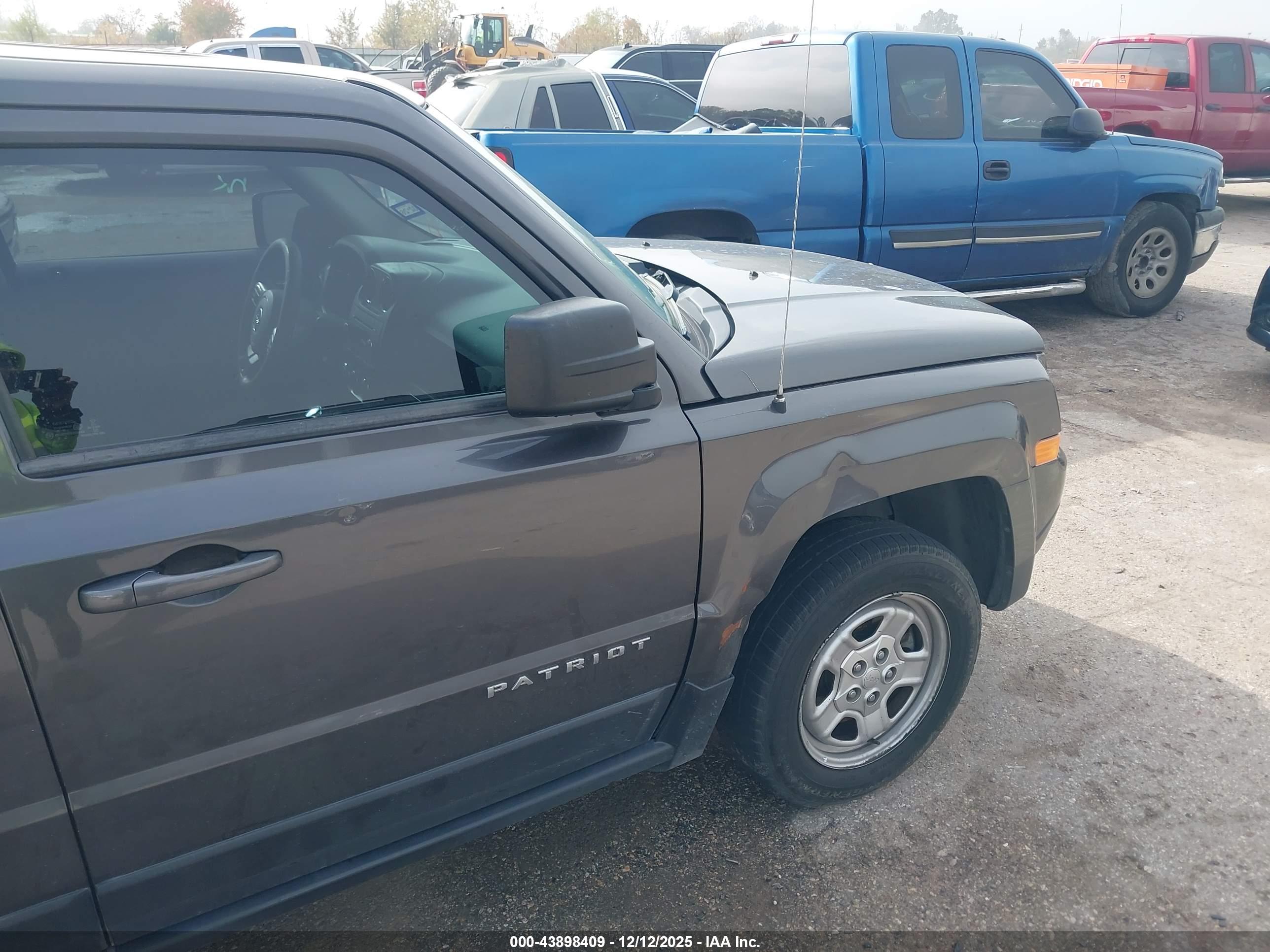 JEEP PATRIOT image 6