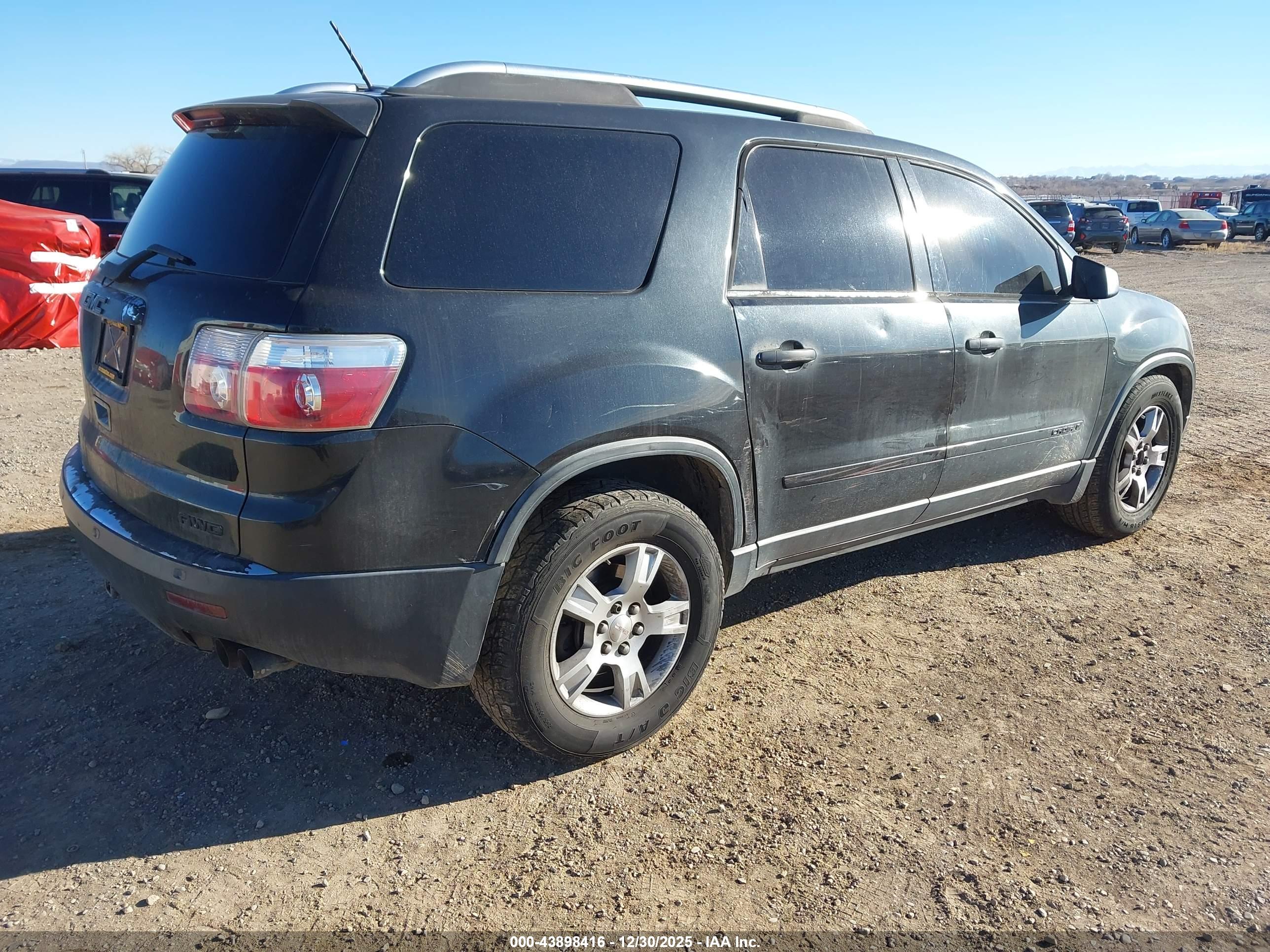 GMC ACADIA image 4