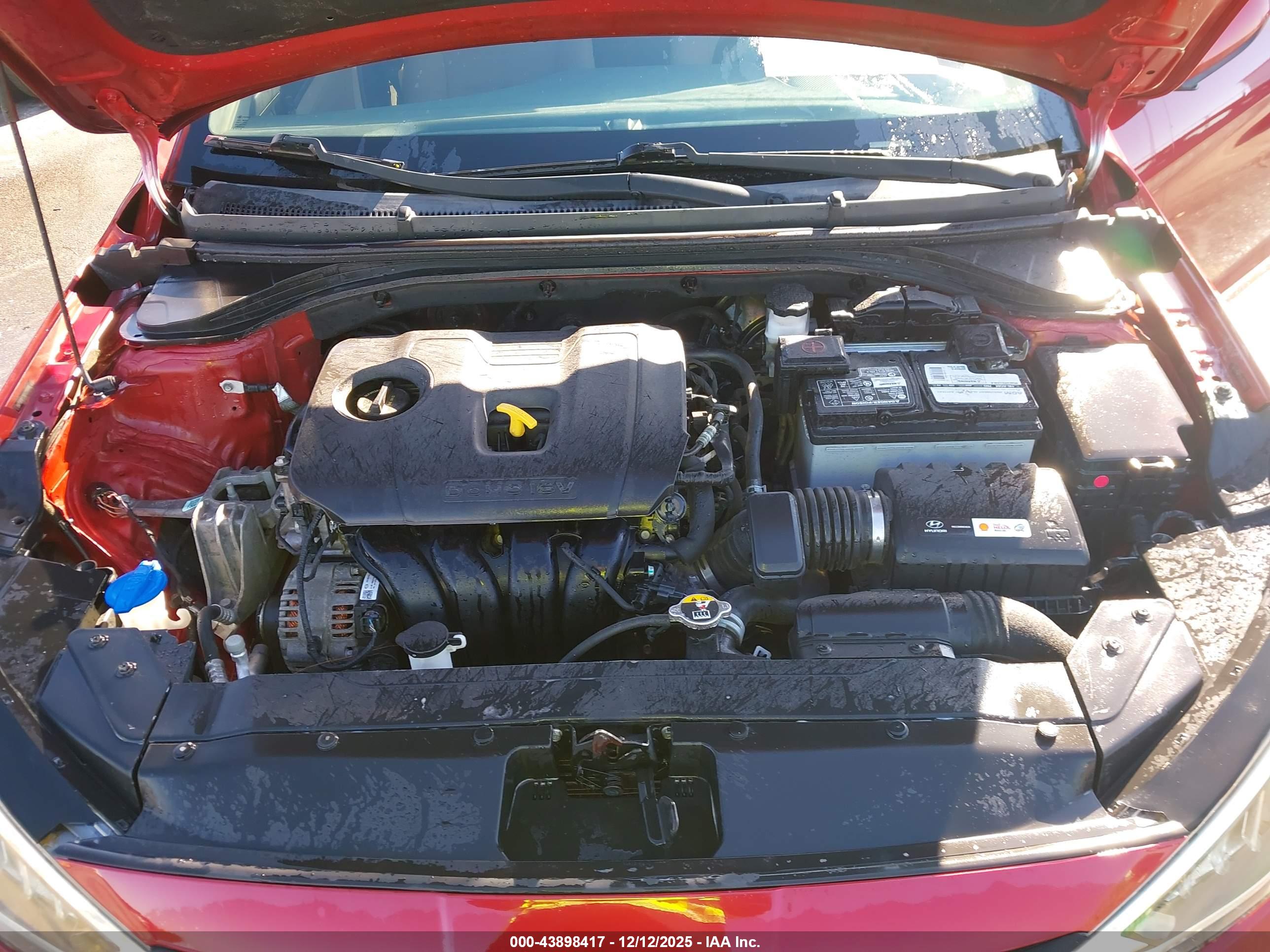 HYUNDAI ELANTRA image 10