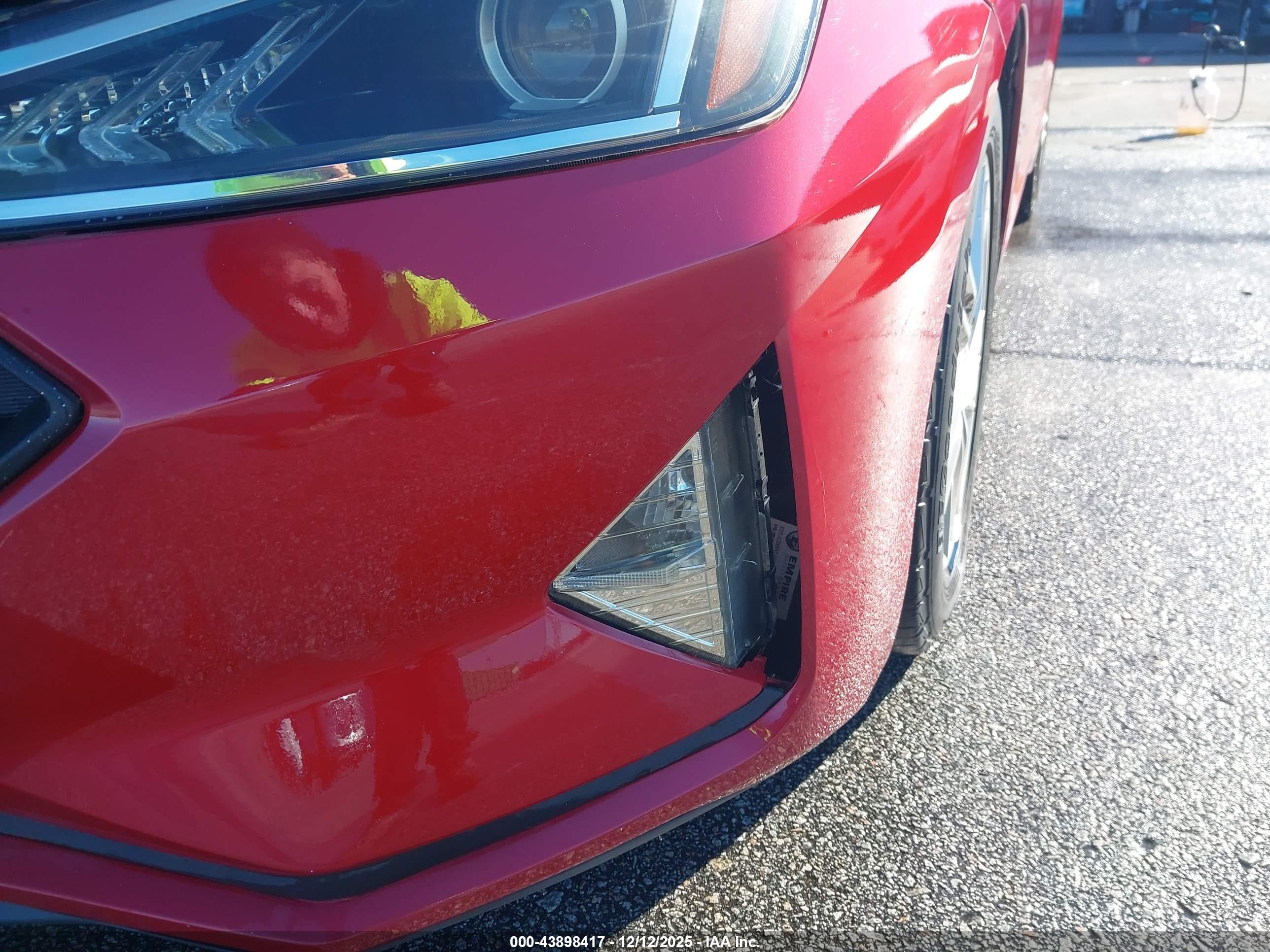HYUNDAI ELANTRA image 6